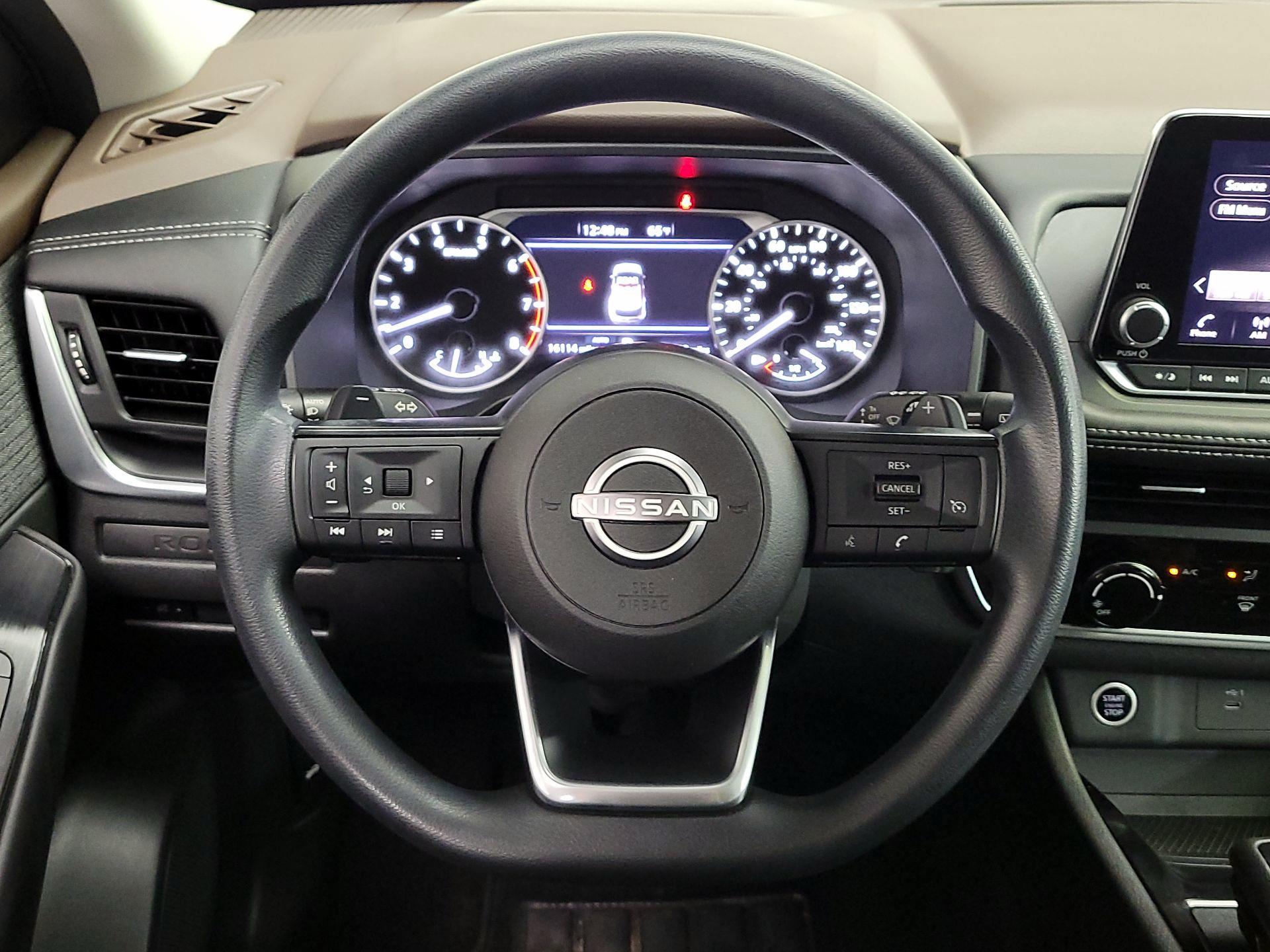 Thumbnail: 2023 Nissan Rogue - 10