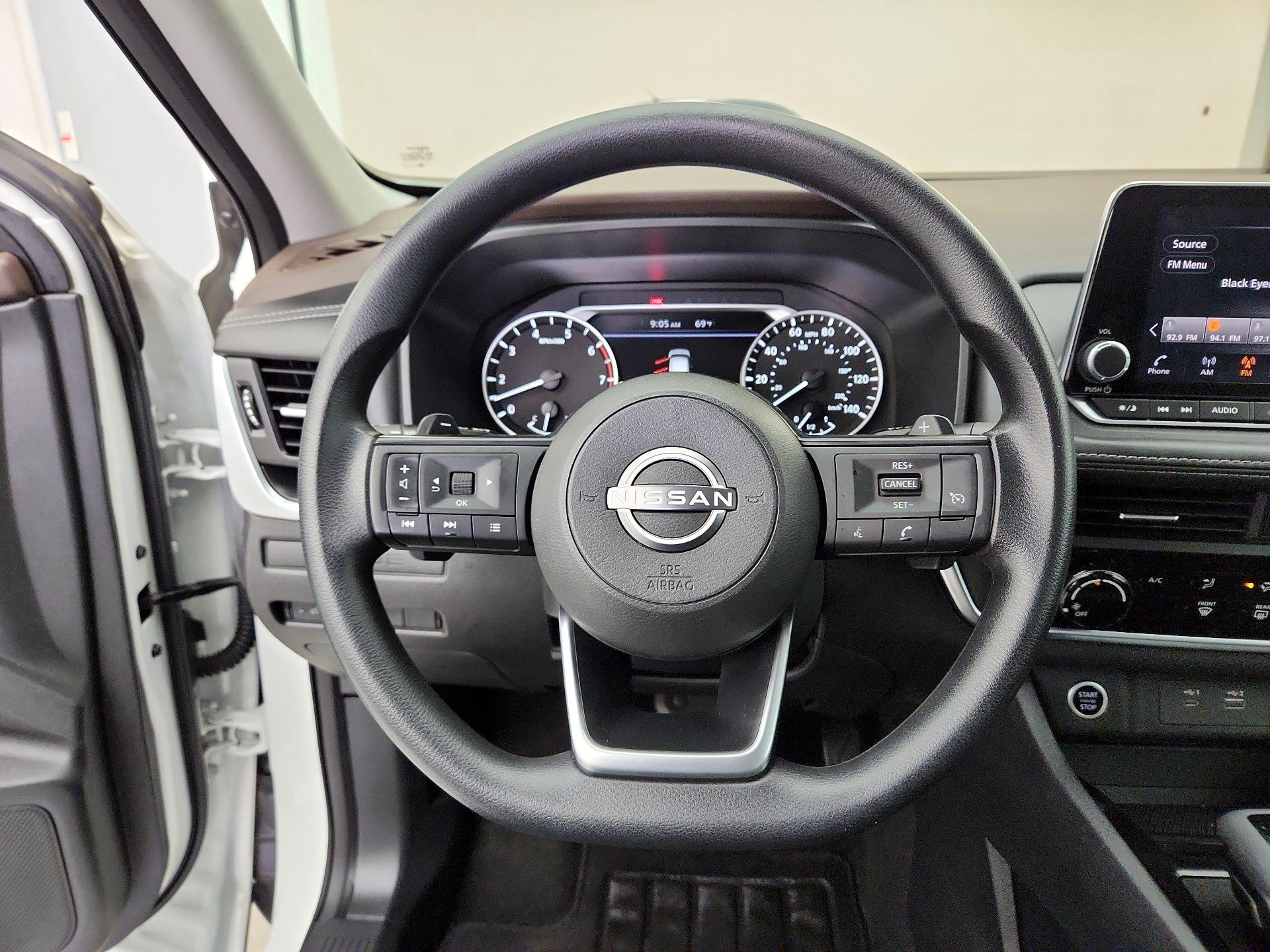 Thumbnail: 2023 Nissan Rogue - 10