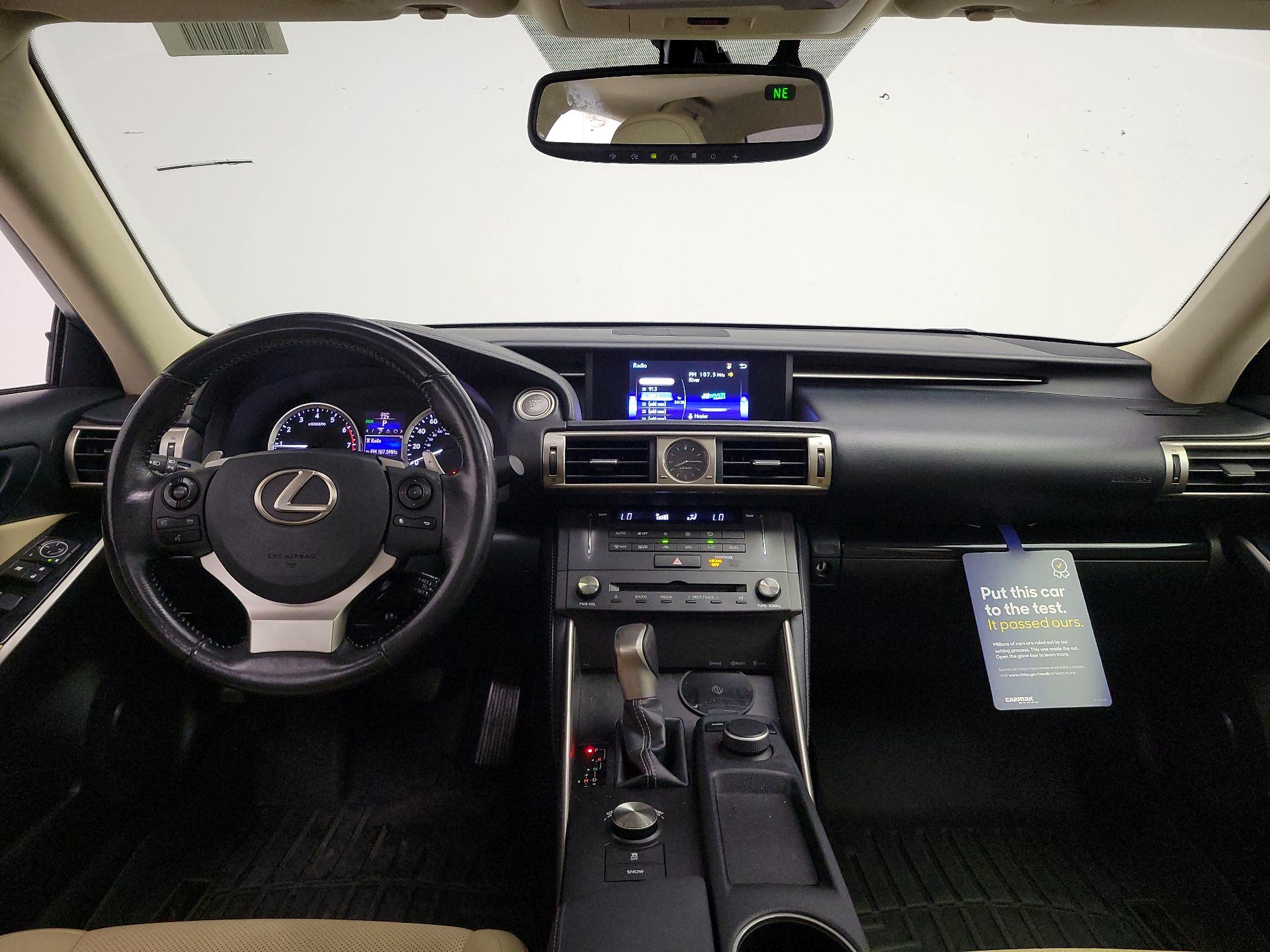 Thumbnail: 2016 Lexus IS - 9