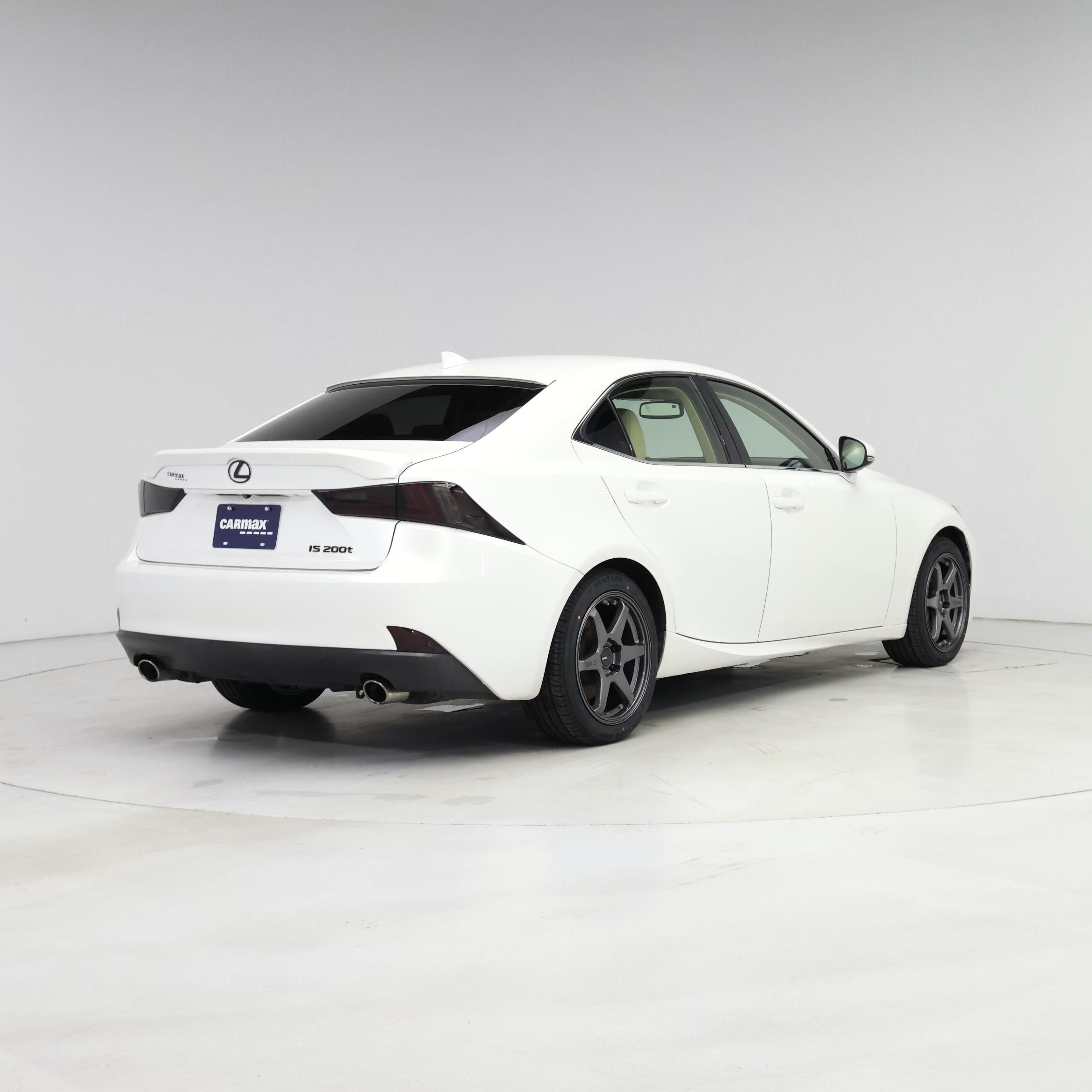 Thumbnail: 2016 Lexus IS - 8