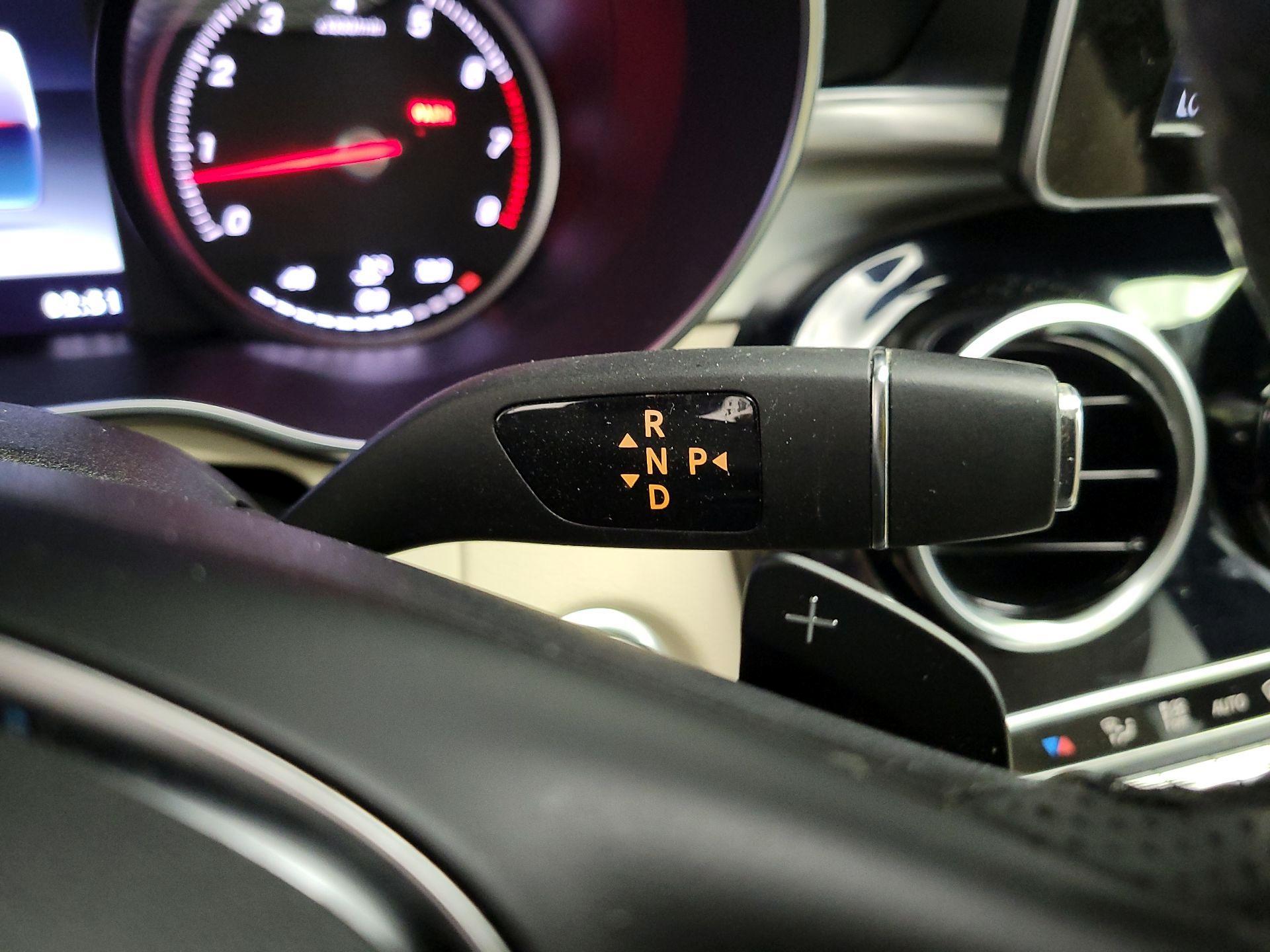 Thumbnail: 2016 Mercedes-Benz C-Class - 17