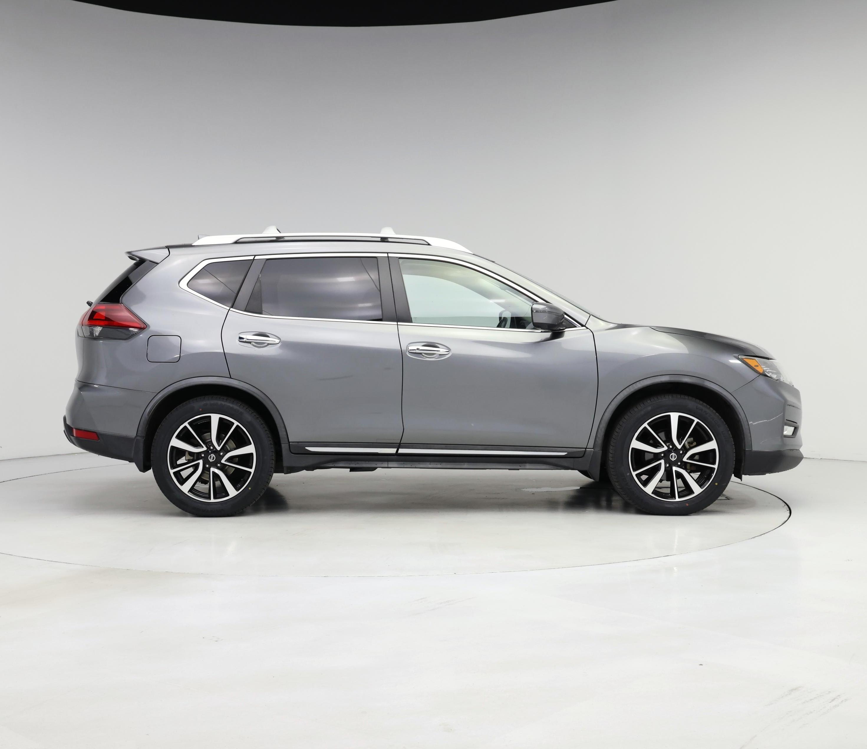 Thumbnail: 2018 Nissan Rogue - 7