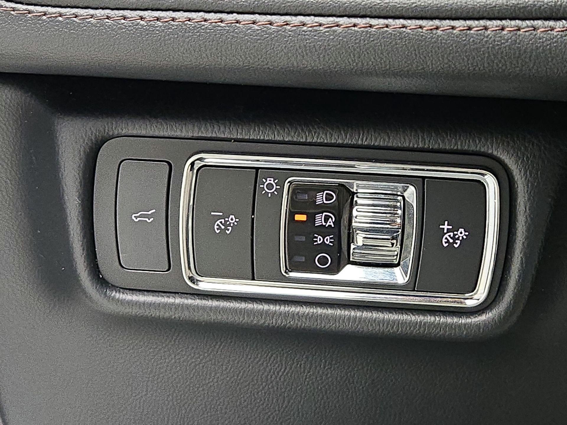 Thumbnail: 2023 Lincoln Aviator - 13