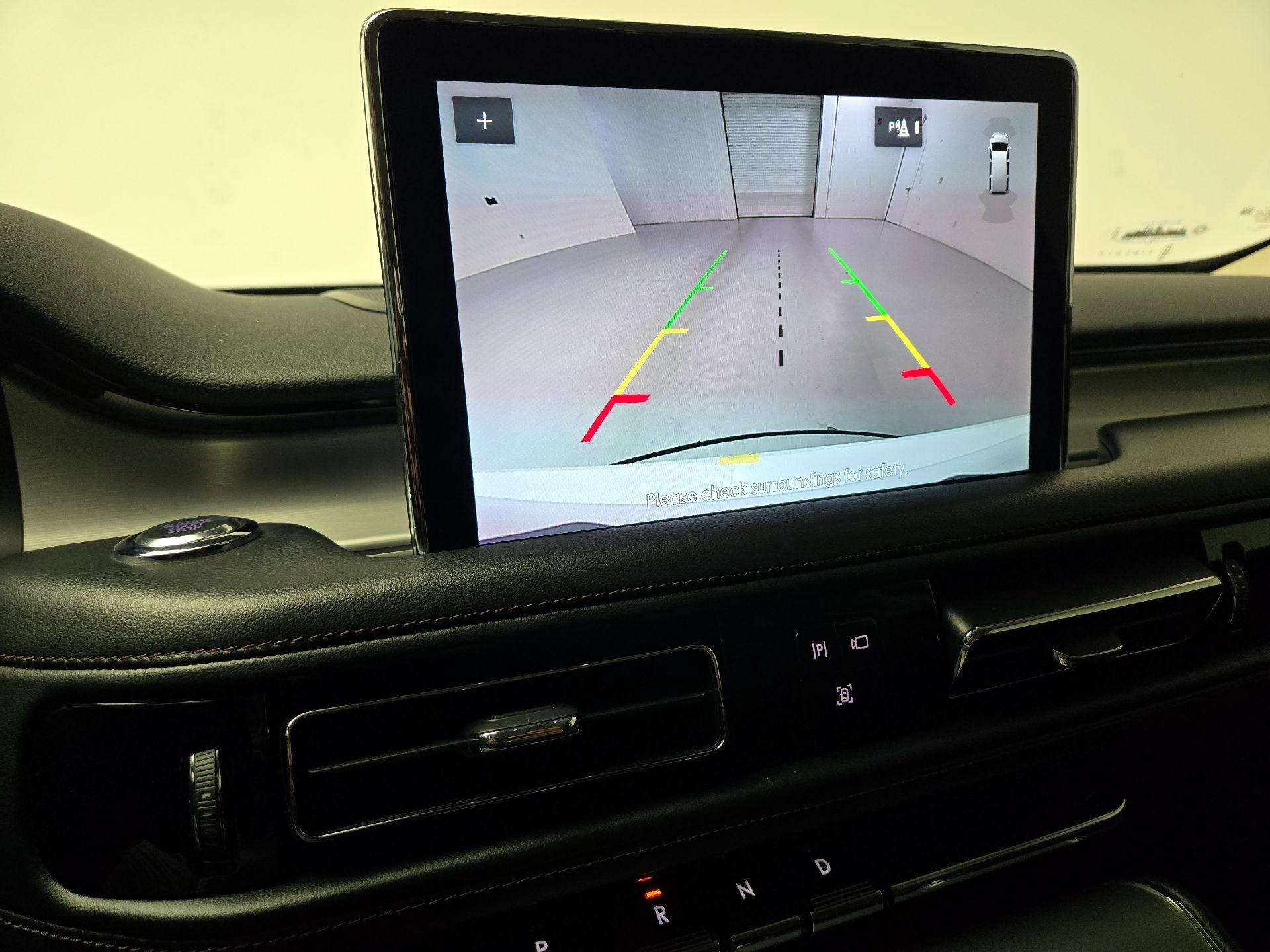 Thumbnail: 2023 Lincoln Aviator - 14