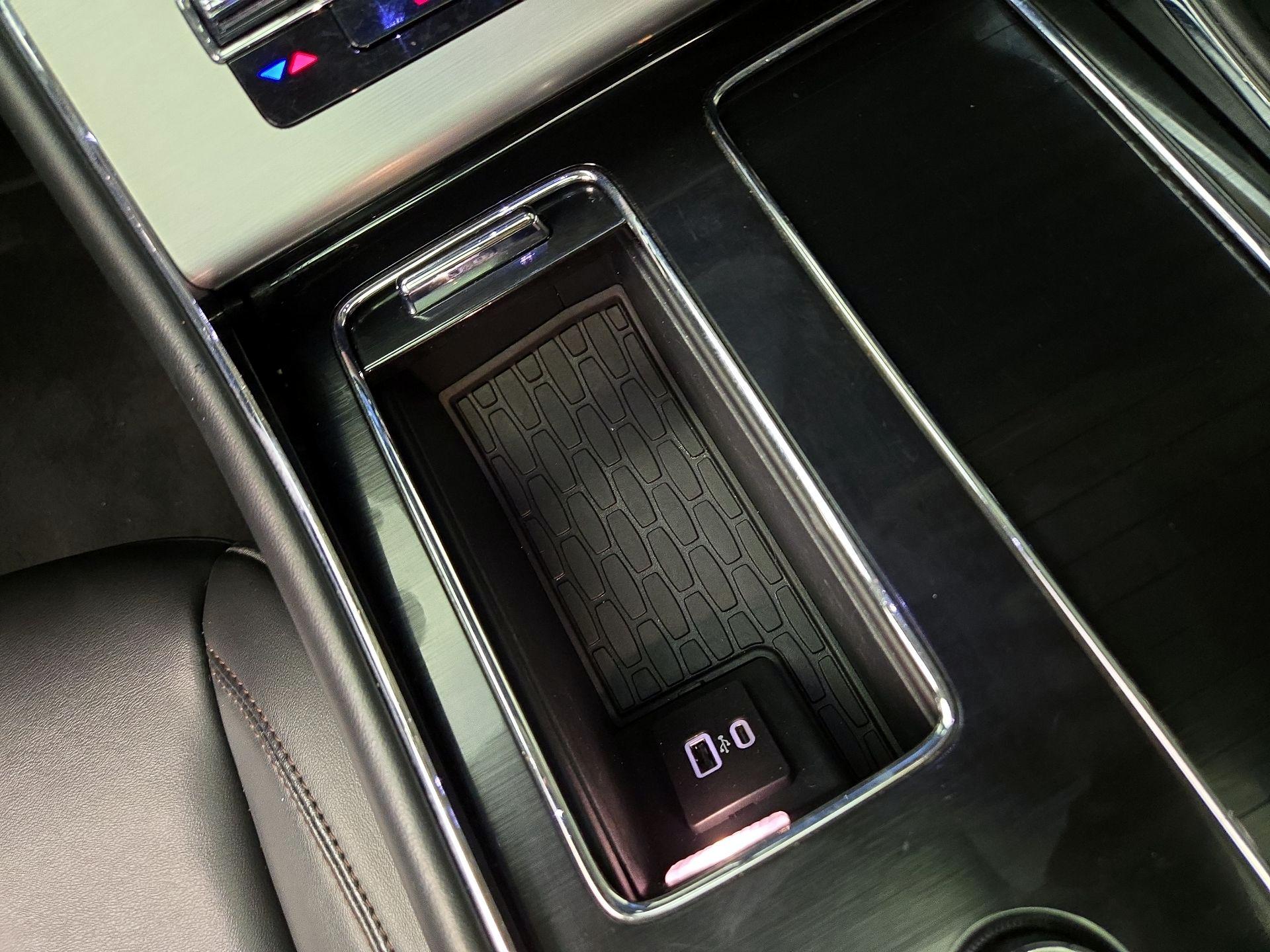 Thumbnail: 2023 Lincoln Aviator - 18