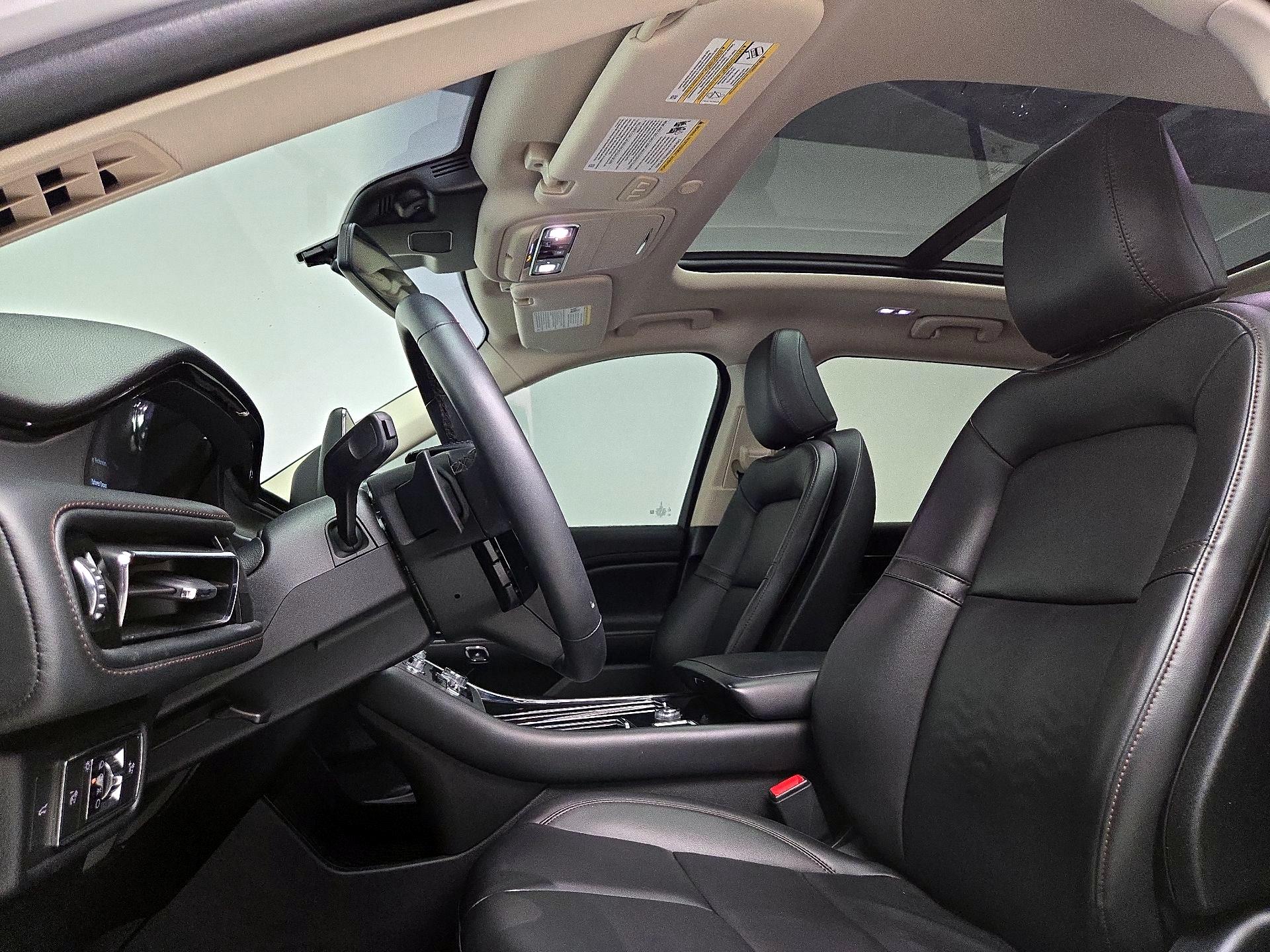 Thumbnail: 2023 Lincoln Aviator - 19