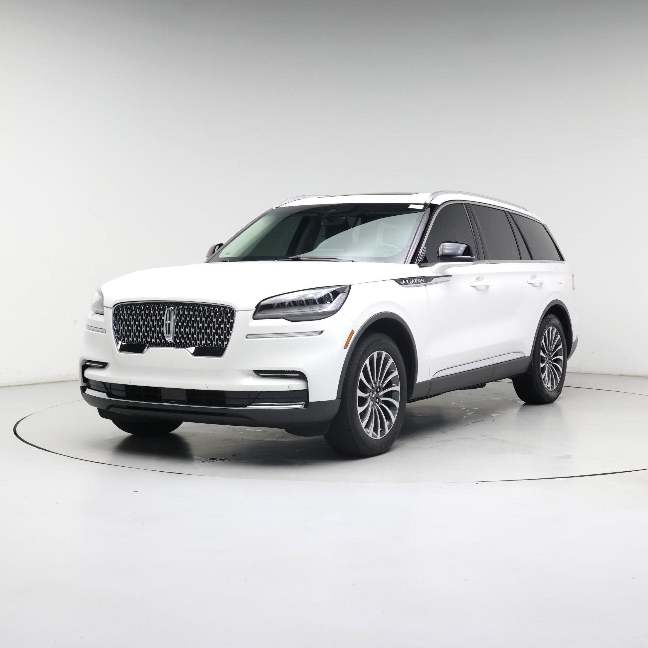 Thumbnail: 2023 Lincoln Aviator - 4