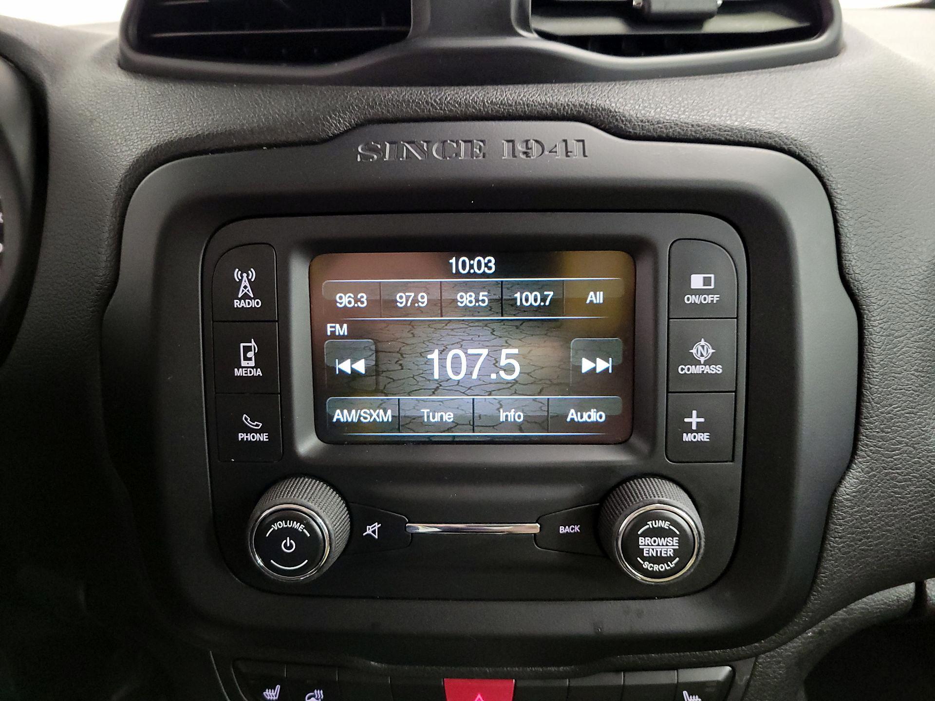 Thumbnail: 2015 Jeep Renegade - 15