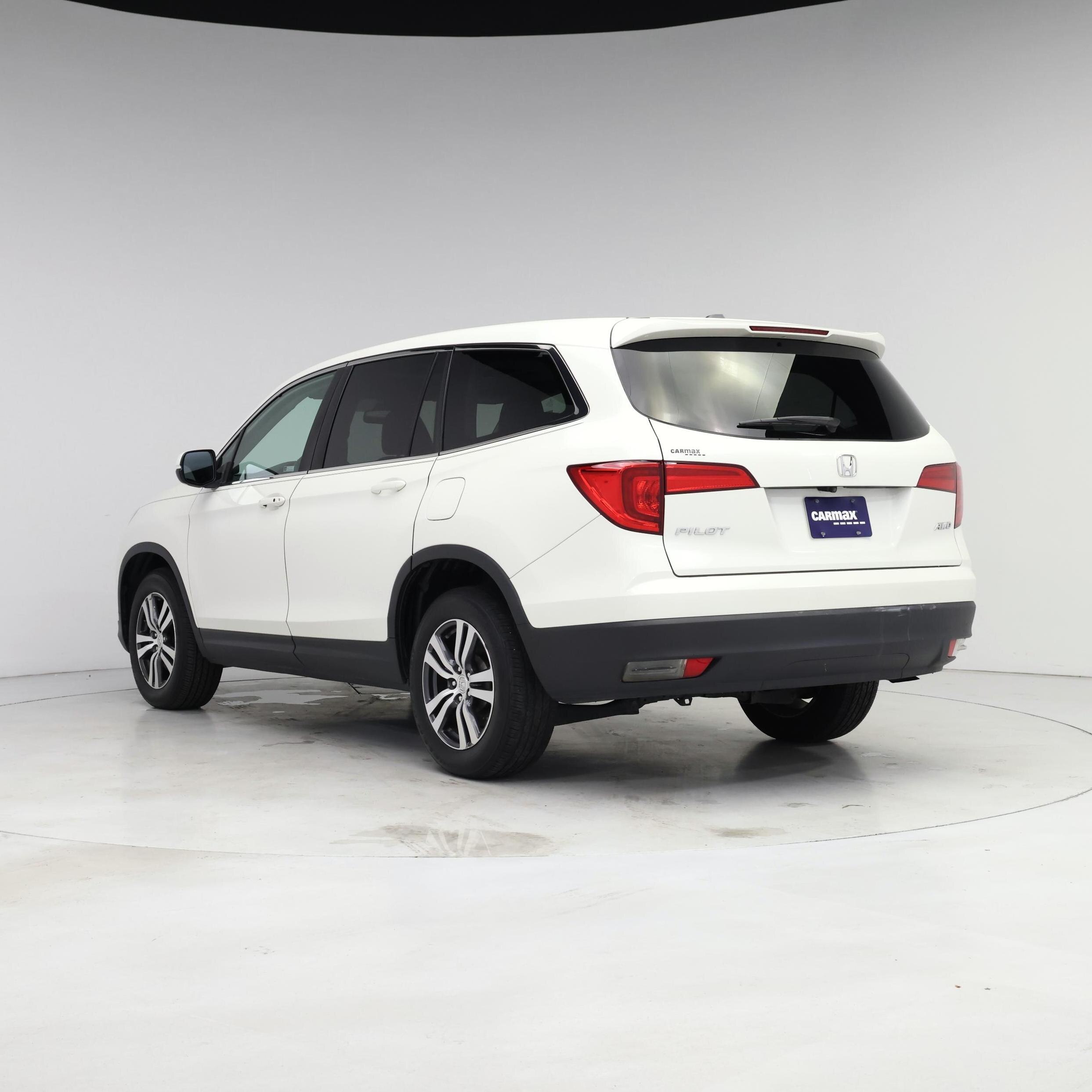 Thumbnail: 2018 Honda Pilot - 2