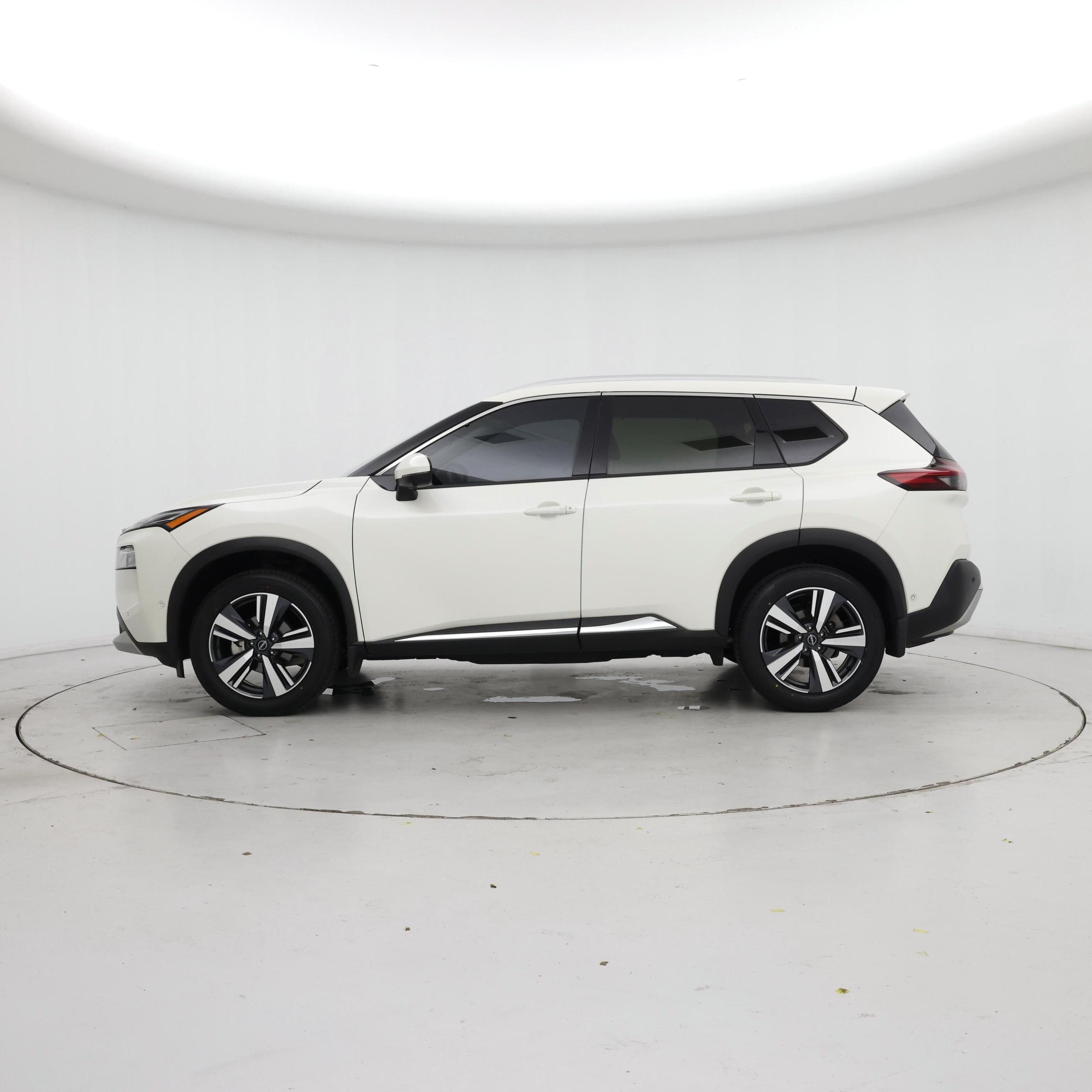 Thumbnail: 2023 Nissan Rogue - 3