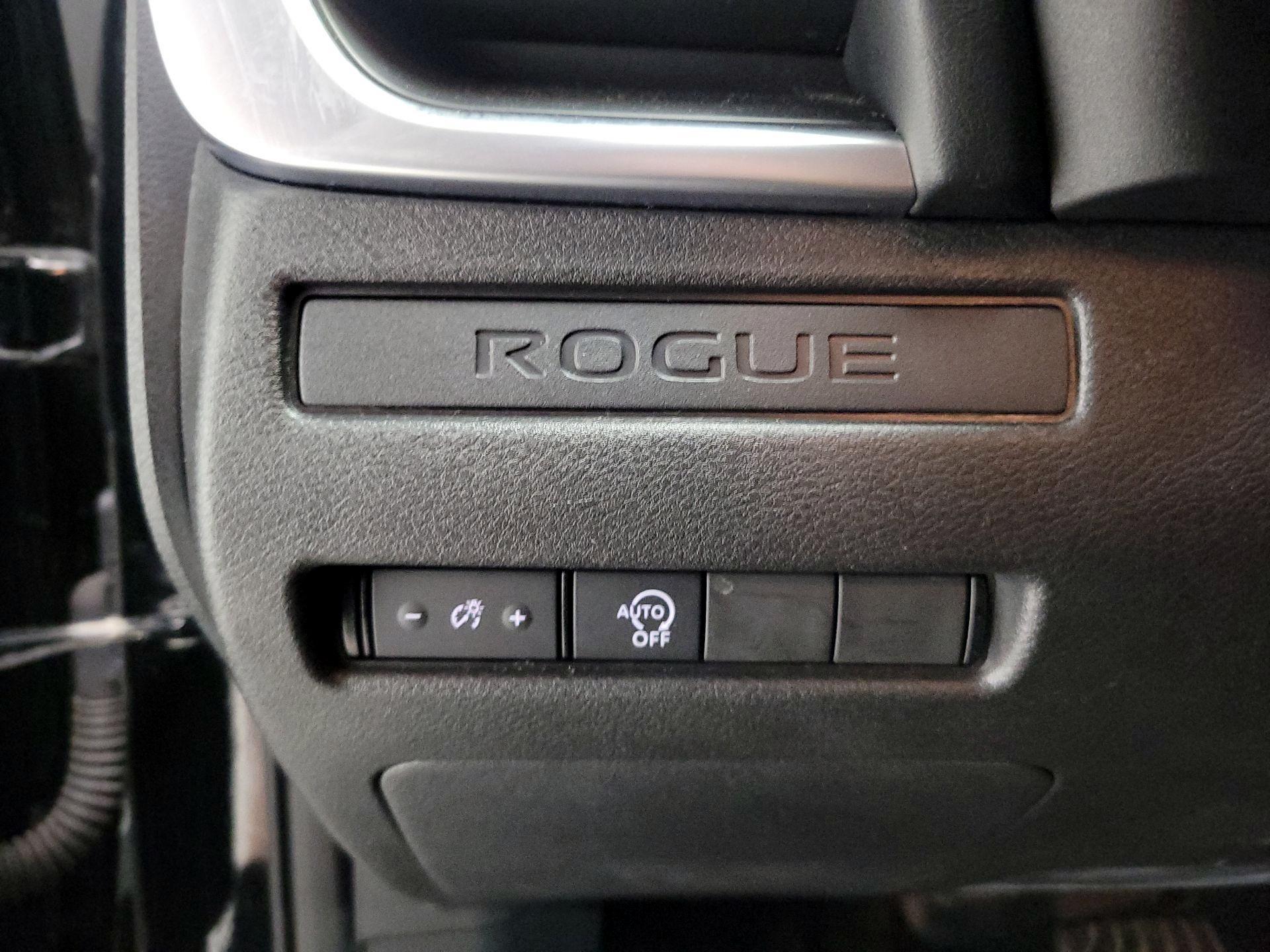 Thumbnail: 2023 Nissan Rogue - 13