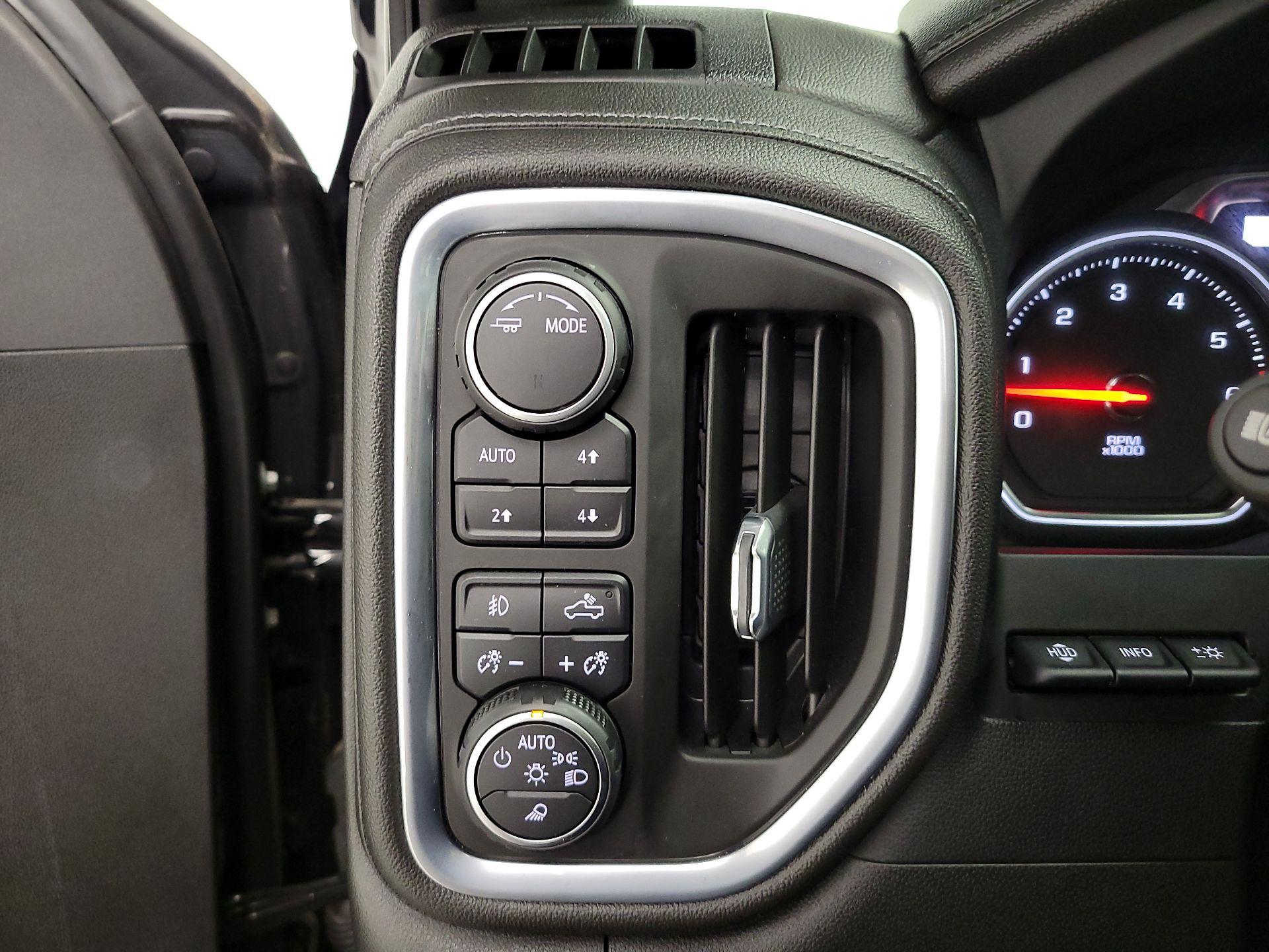 Thumbnail: 2022 Chevrolet Silverado 1500 - 13