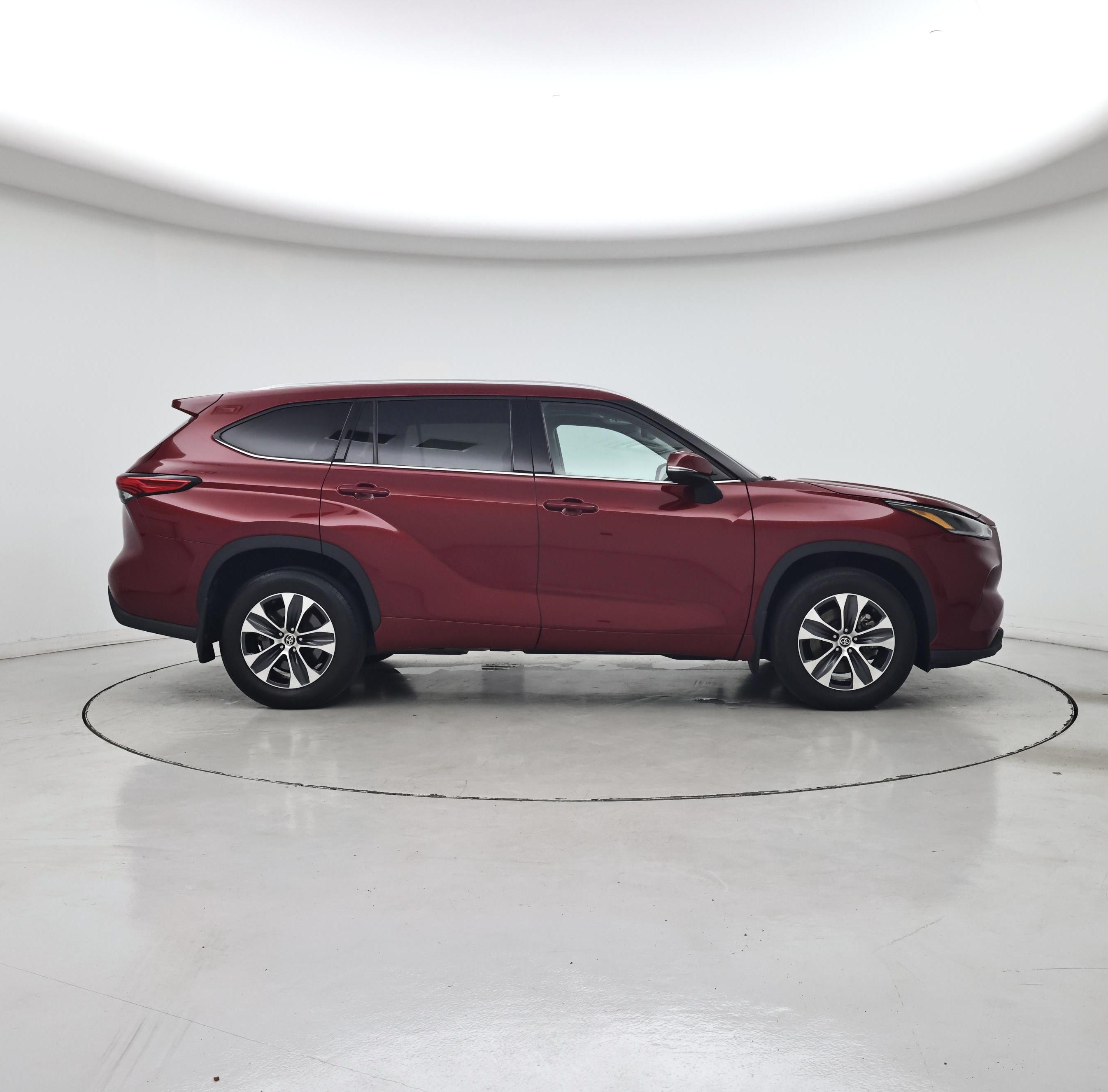 Thumbnail: 2021 Toyota Highlander - 7