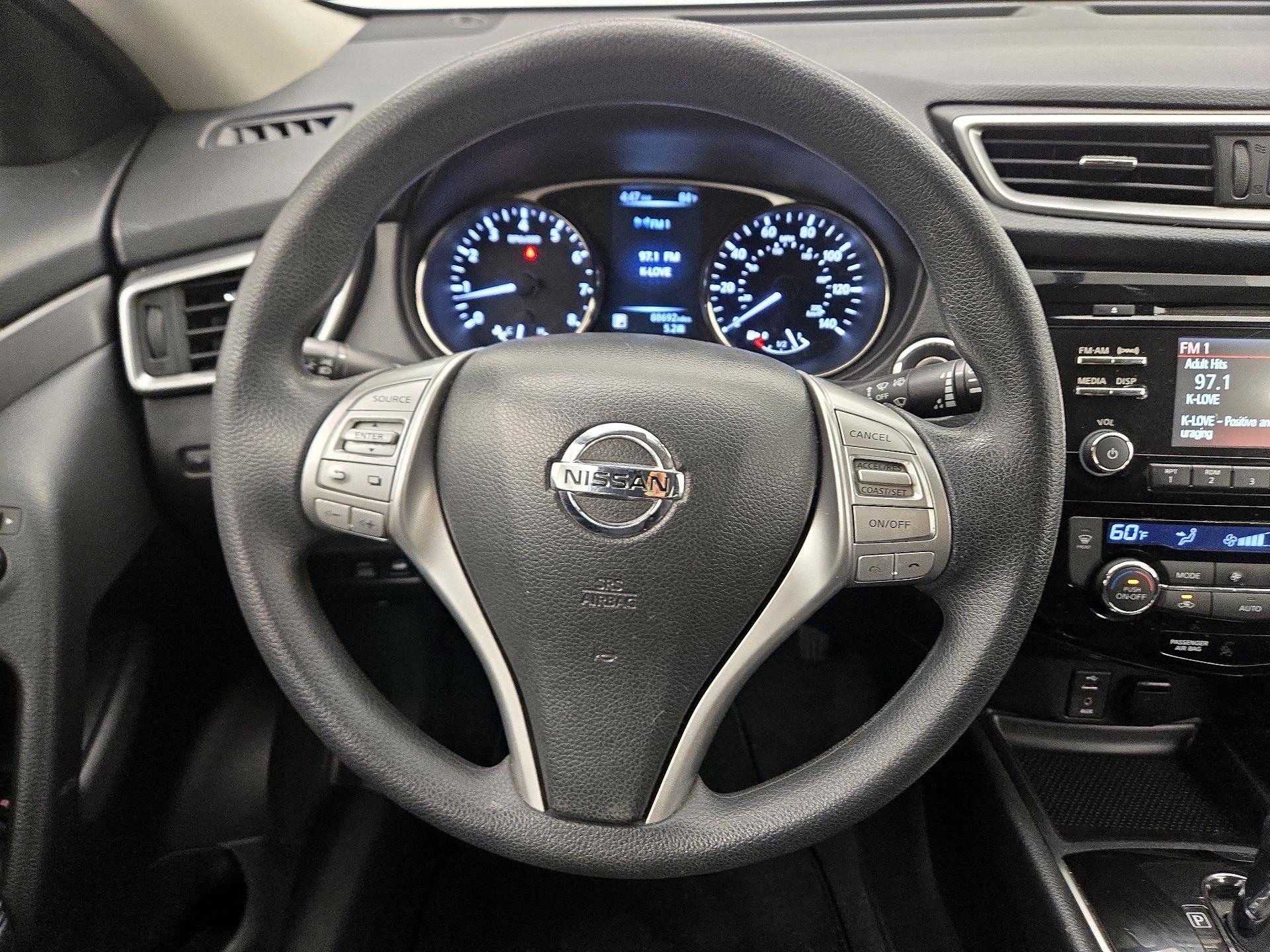 Thumbnail: 2015 Nissan Rogue - 10