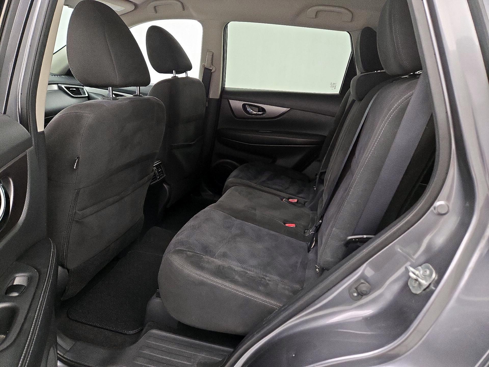 Thumbnail: 2015 Nissan Rogue - 19