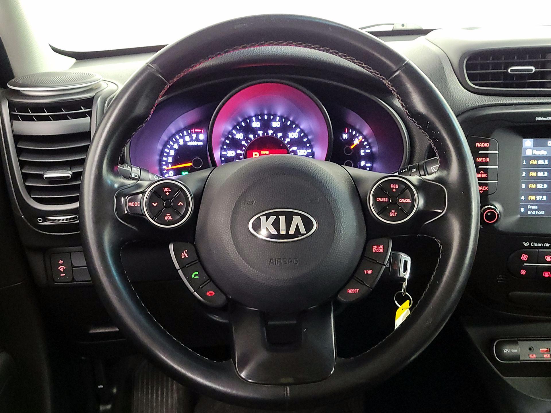 Thumbnail: 2019 Kia Soul - 10