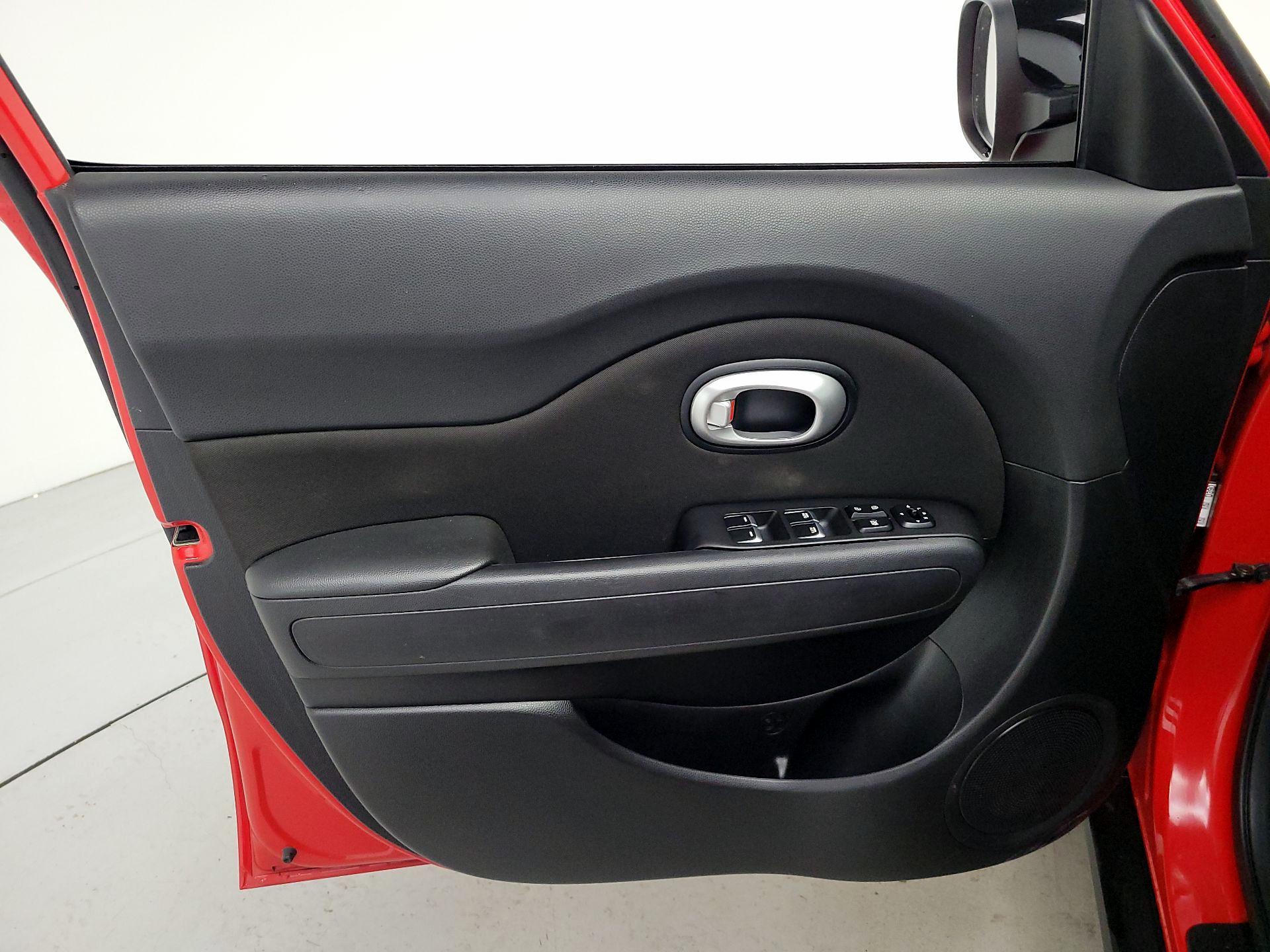 Thumbnail: 2019 Kia Soul - 12