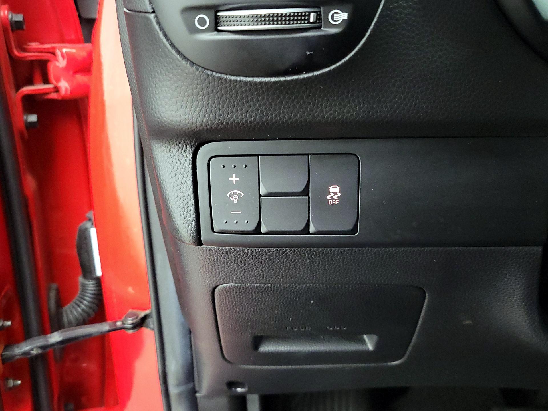 Thumbnail: 2019 Kia Soul - 13