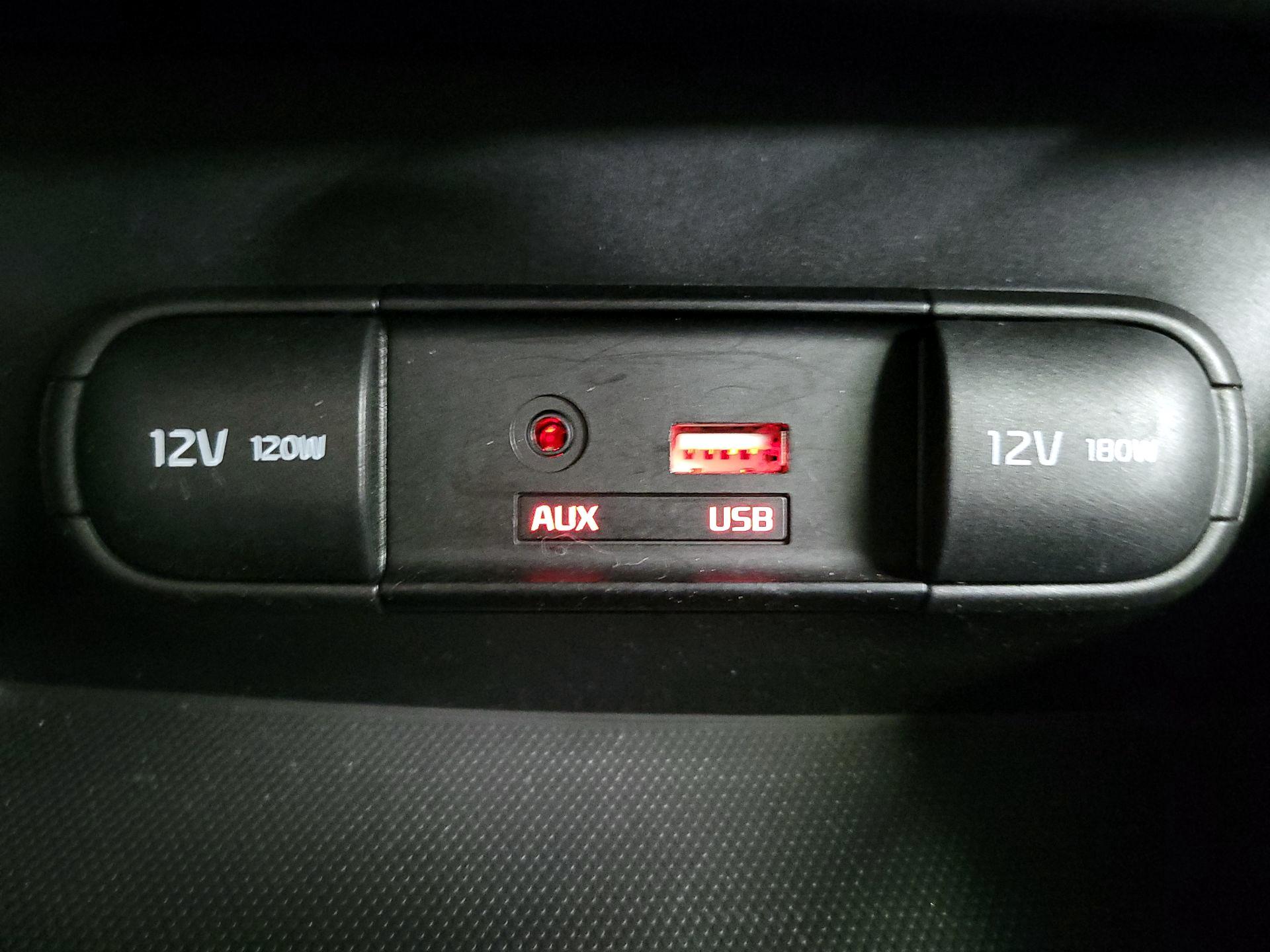 Thumbnail: 2019 Kia Soul - 18