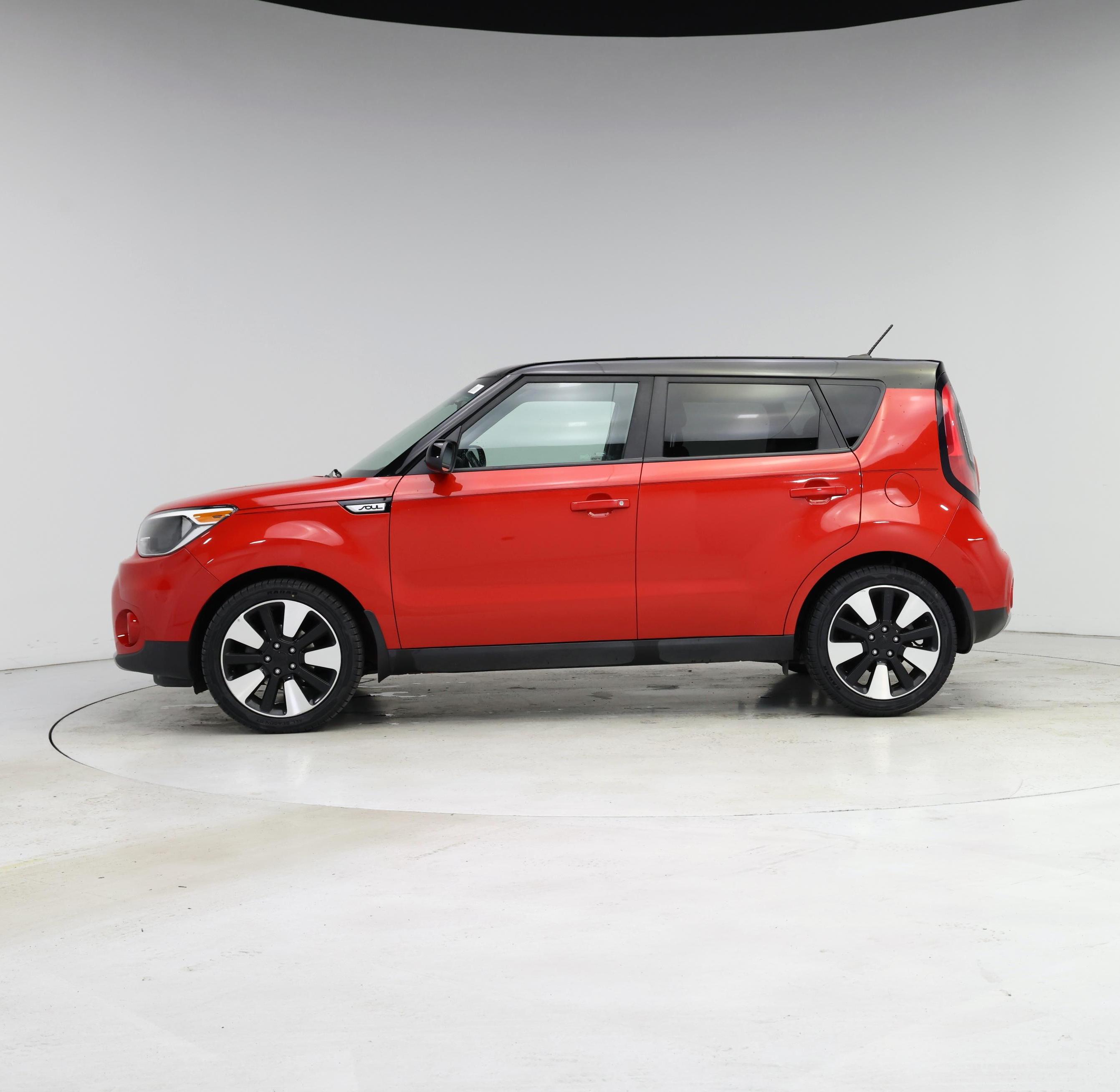 Thumbnail: 2019 Kia Soul - 3