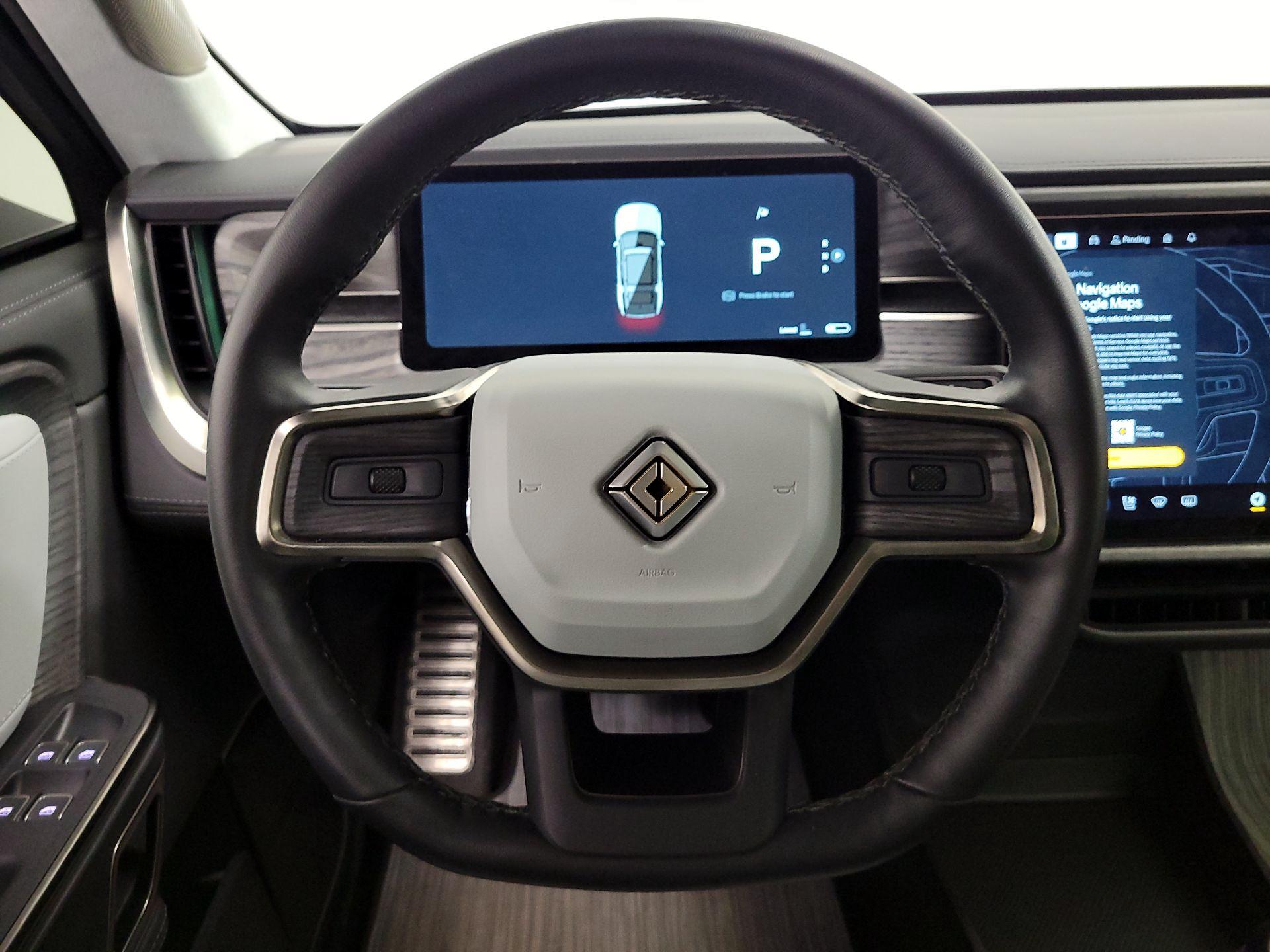 Thumbnail: 2023 Rivian R1S - 10