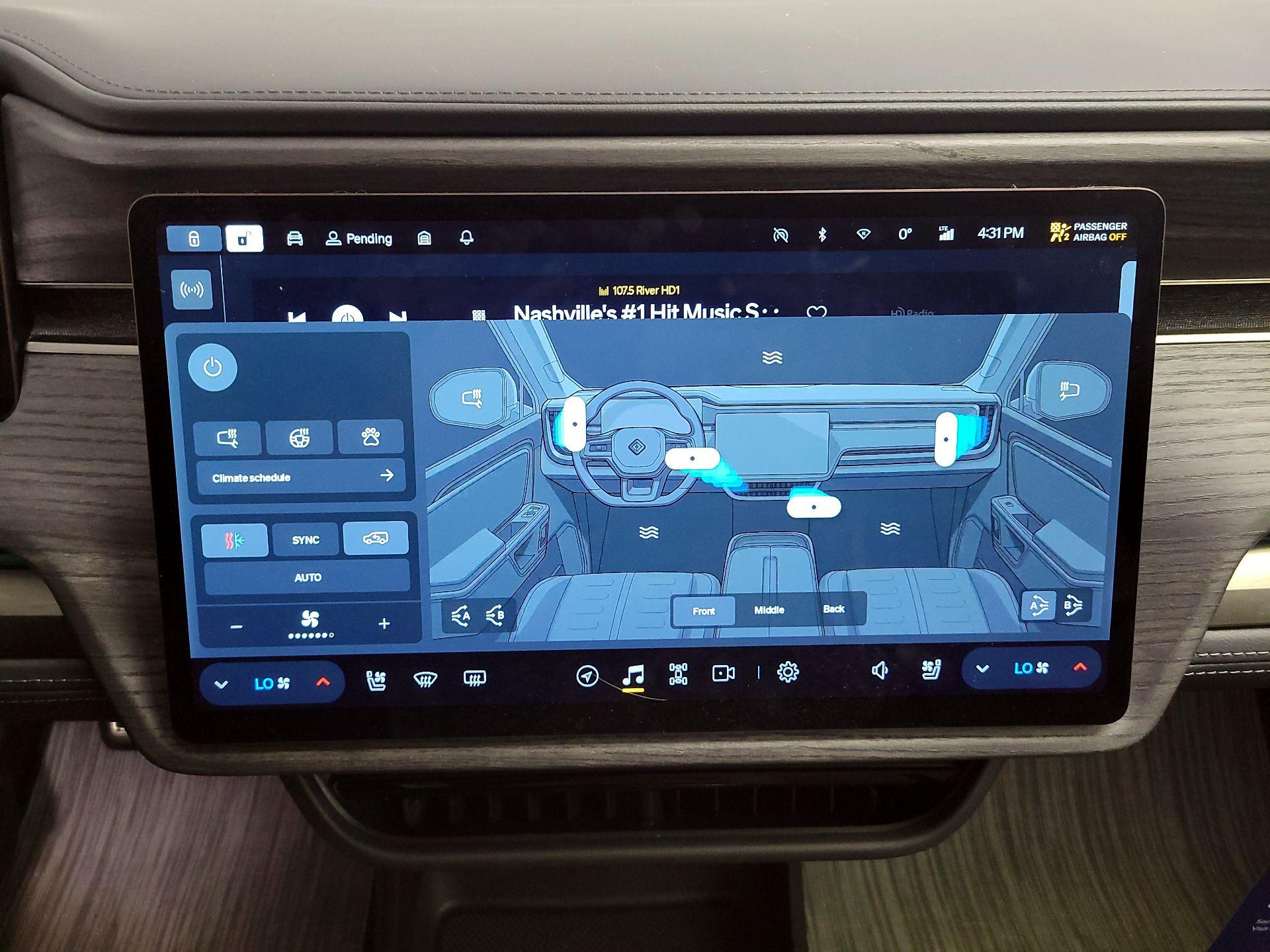 Thumbnail: 2023 Rivian R1S - 16