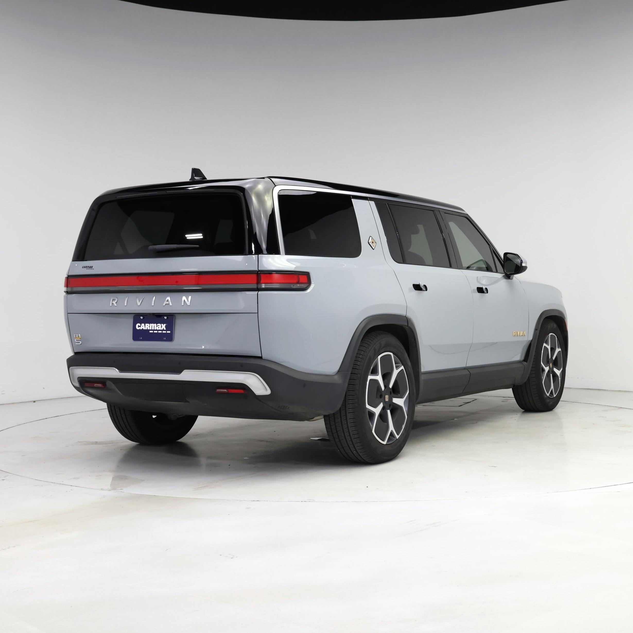 Thumbnail: 2023 Rivian R1S - 8