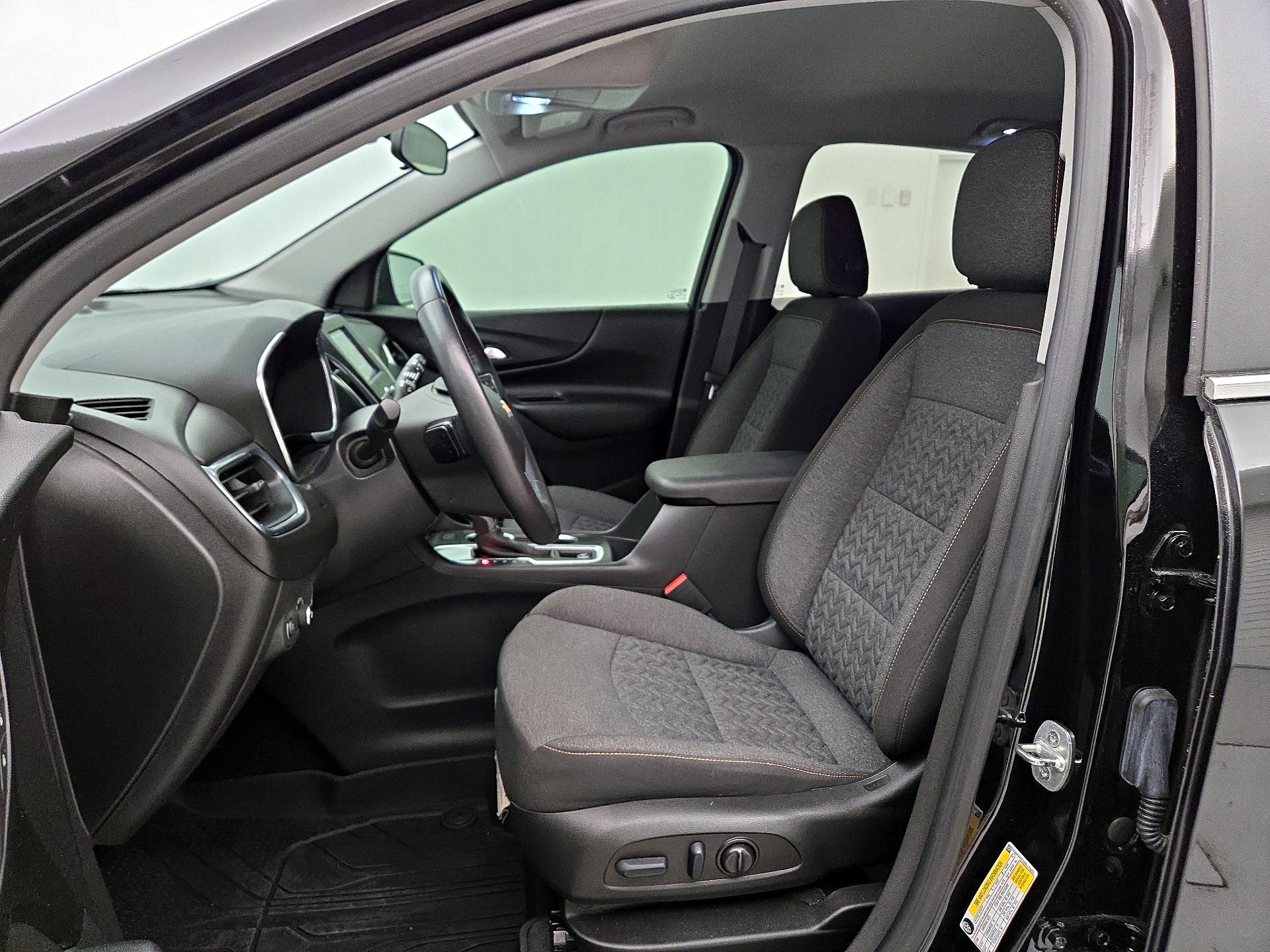 Thumbnail: 2022 Chevrolet Equinox - 11