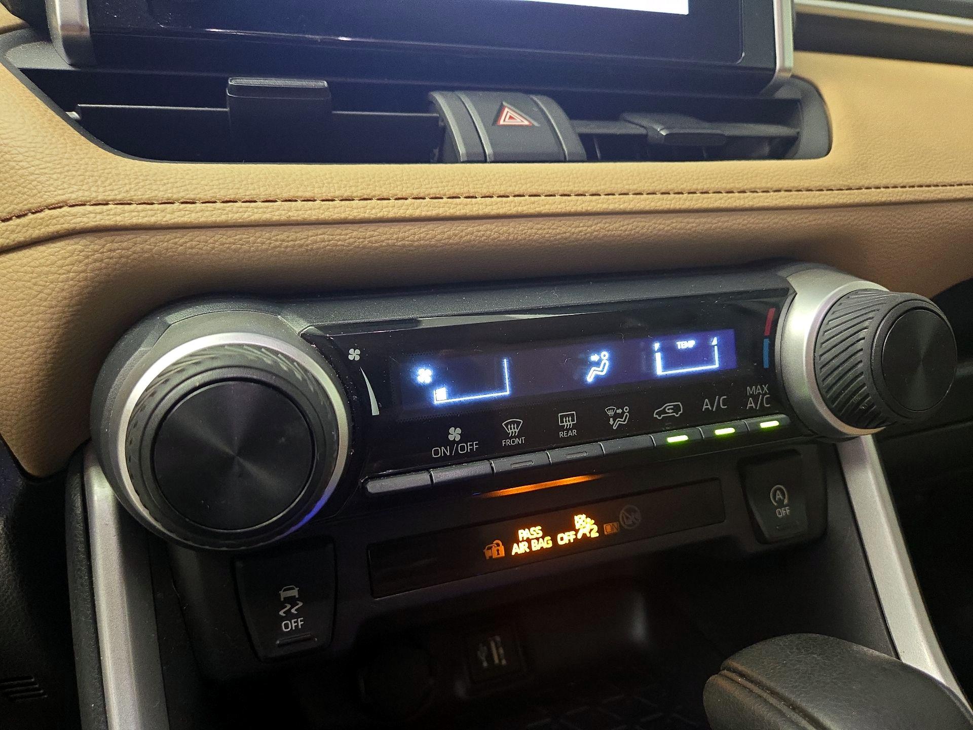 Thumbnail: 2024 Toyota RAV4 - 16