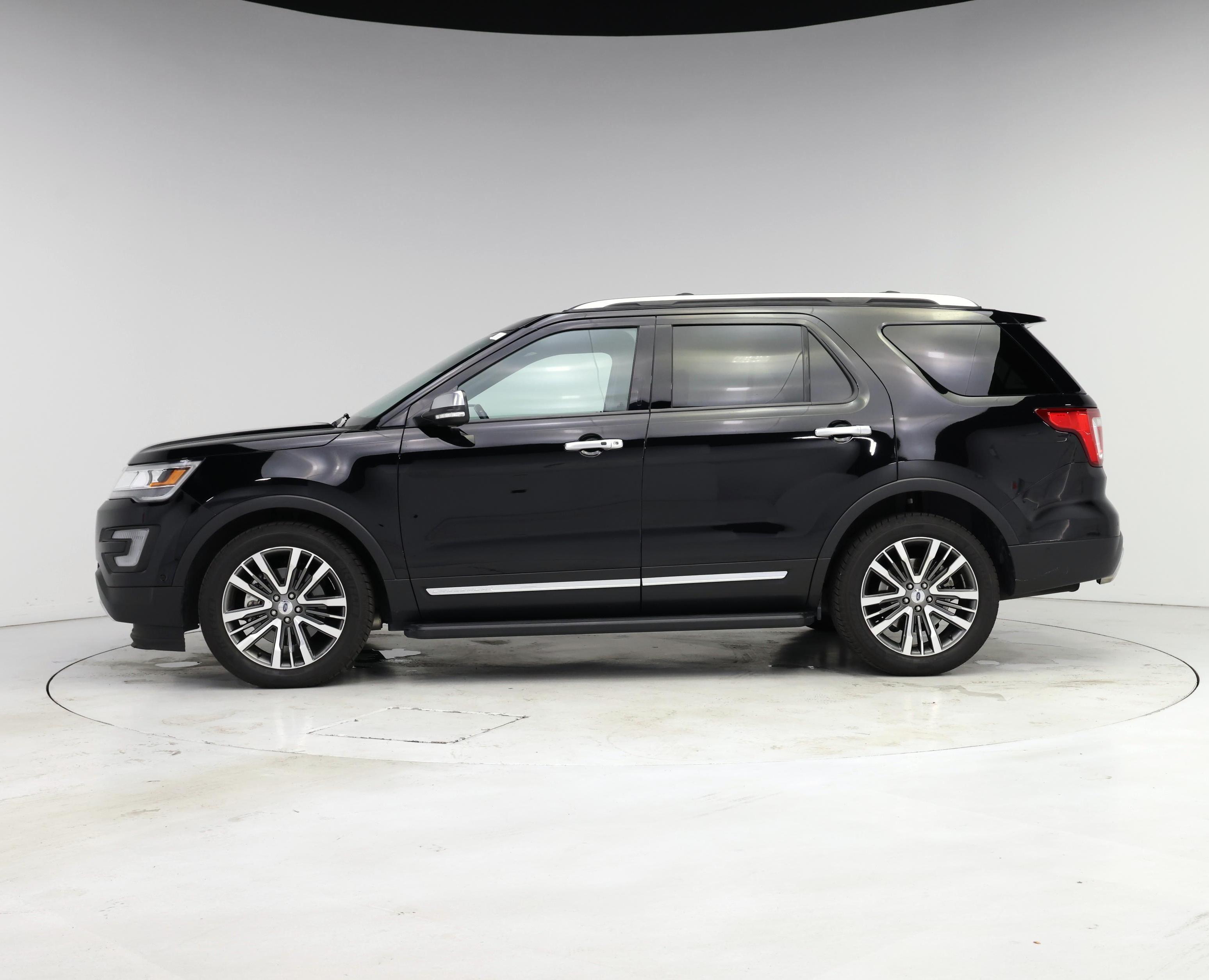 Thumbnail: 2017 Ford Explorer - 3