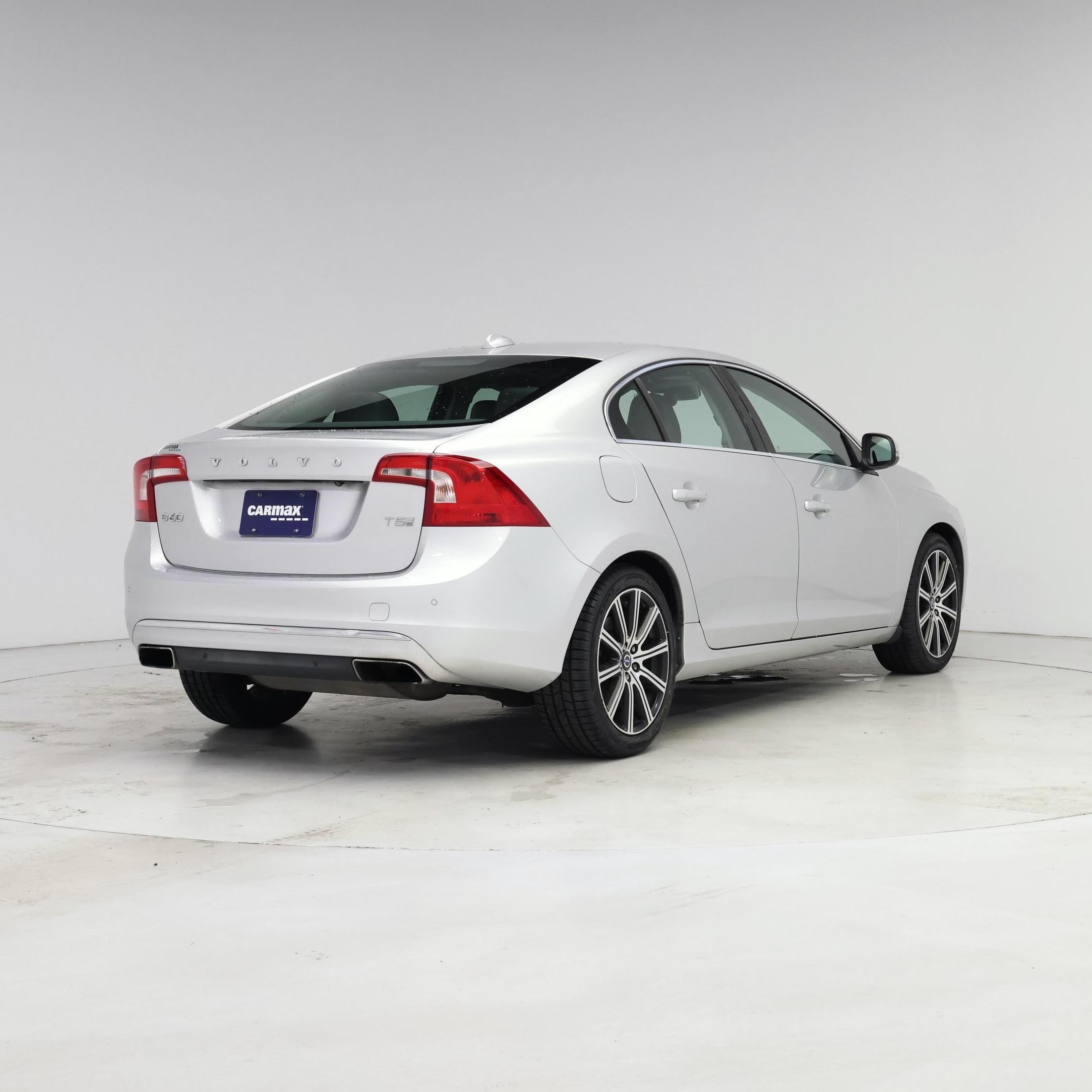 Thumbnail: 2017 Volvo S60 - 8