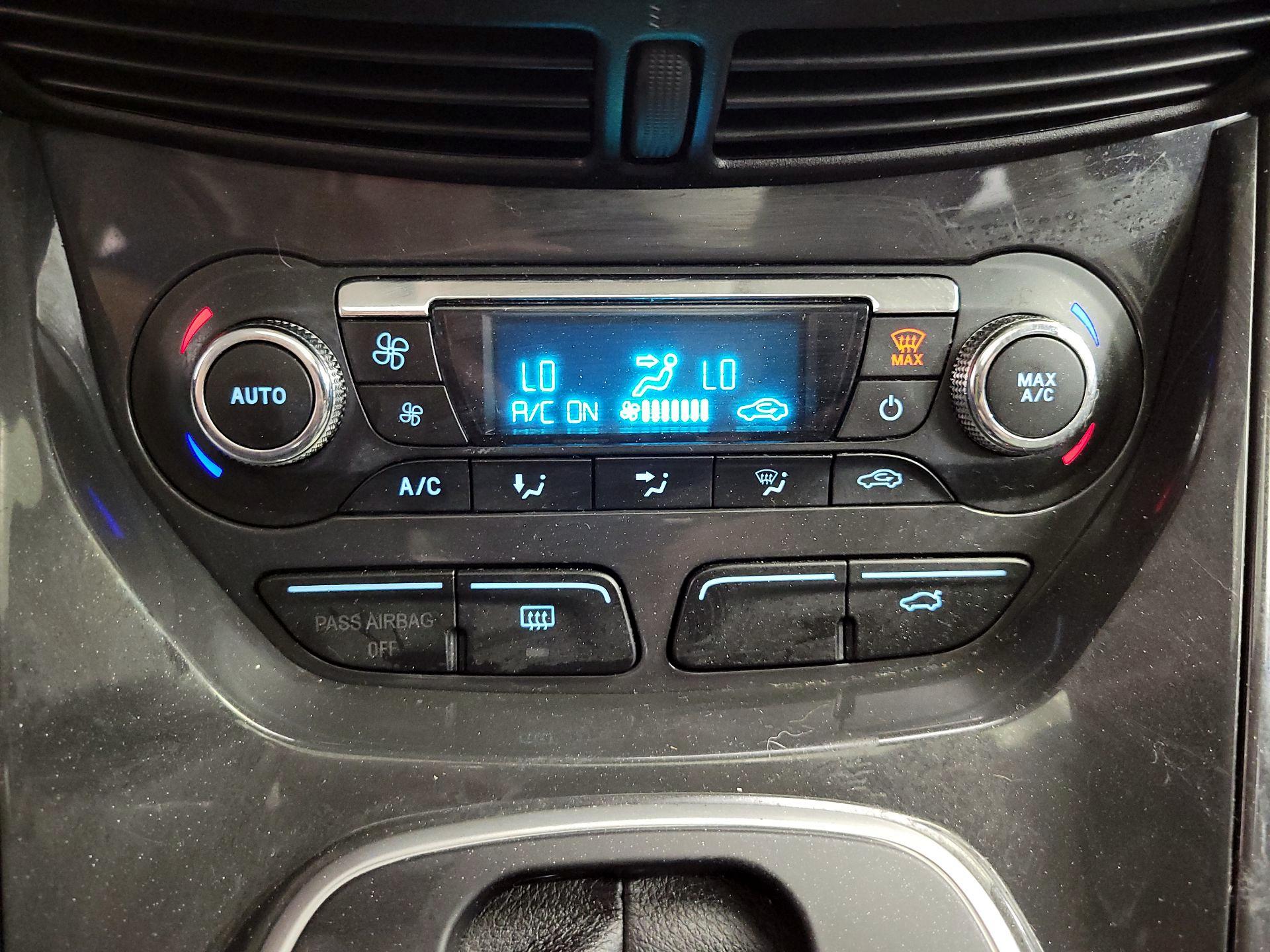 Thumbnail: 2014 Ford Escape - 17