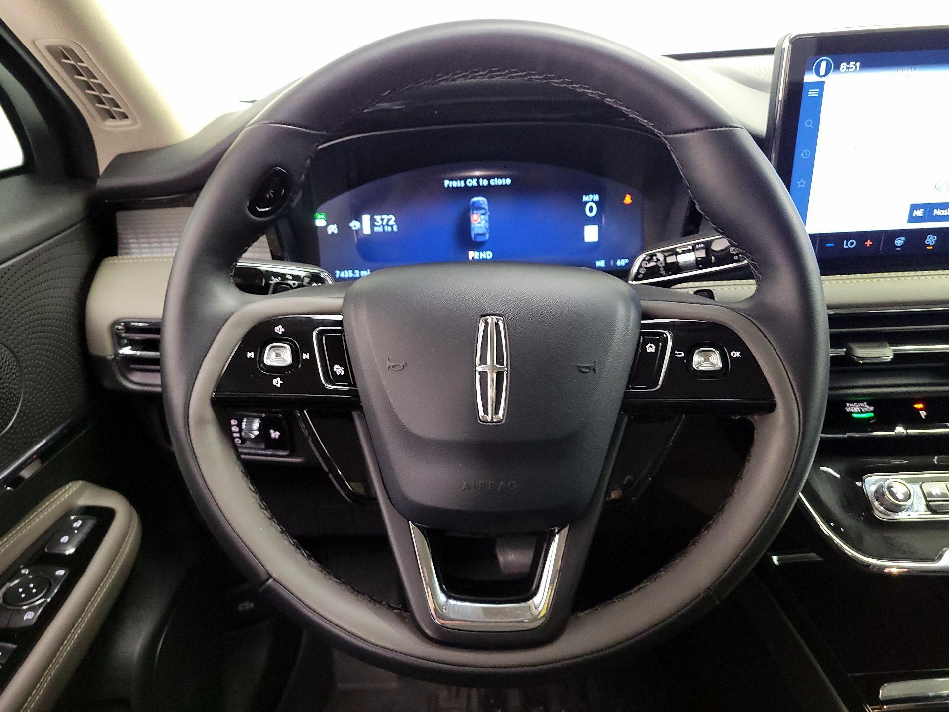 Thumbnail: 2025 Lincoln Corsair - 10
