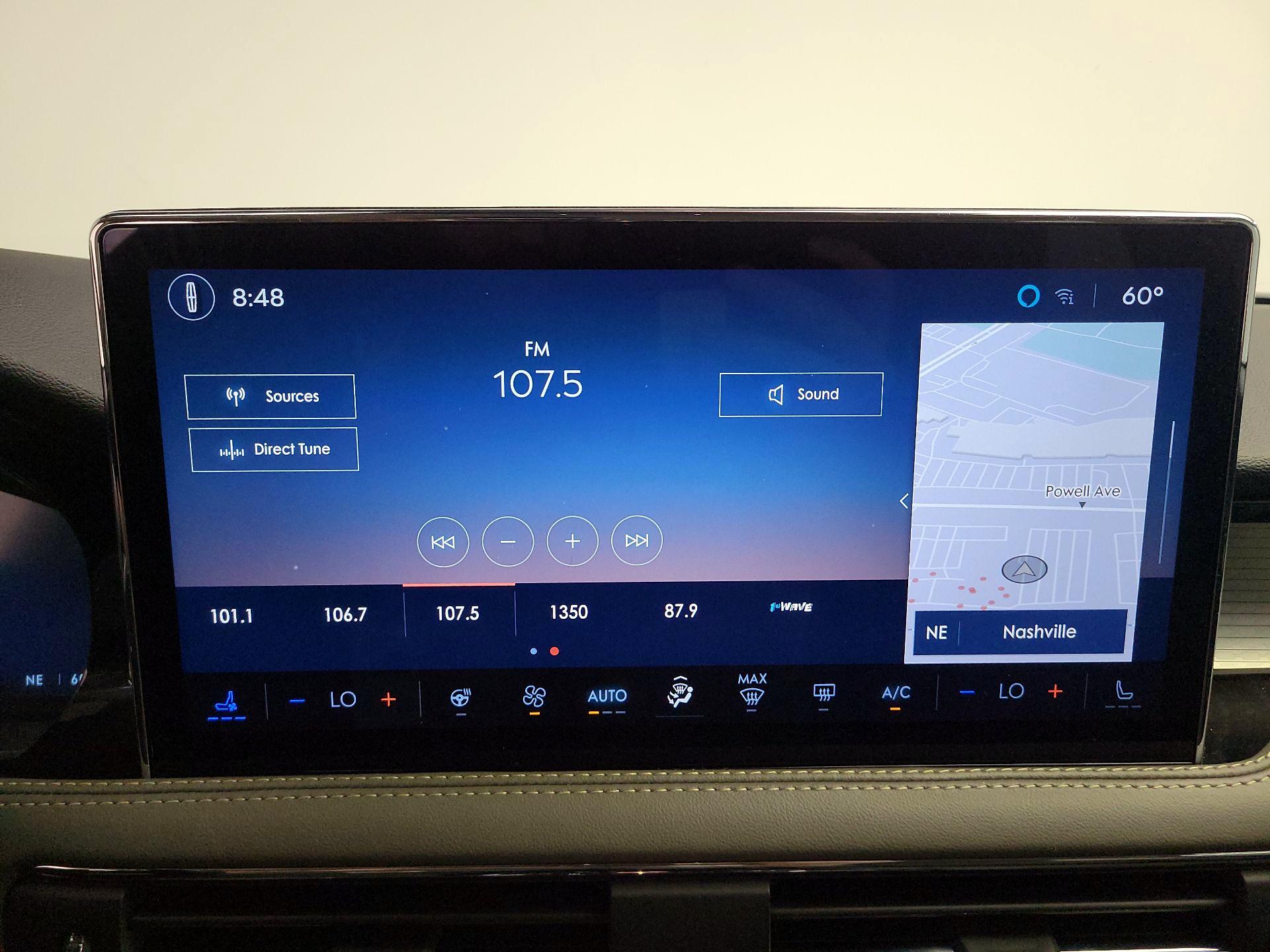 Thumbnail: 2025 Lincoln Corsair - 16