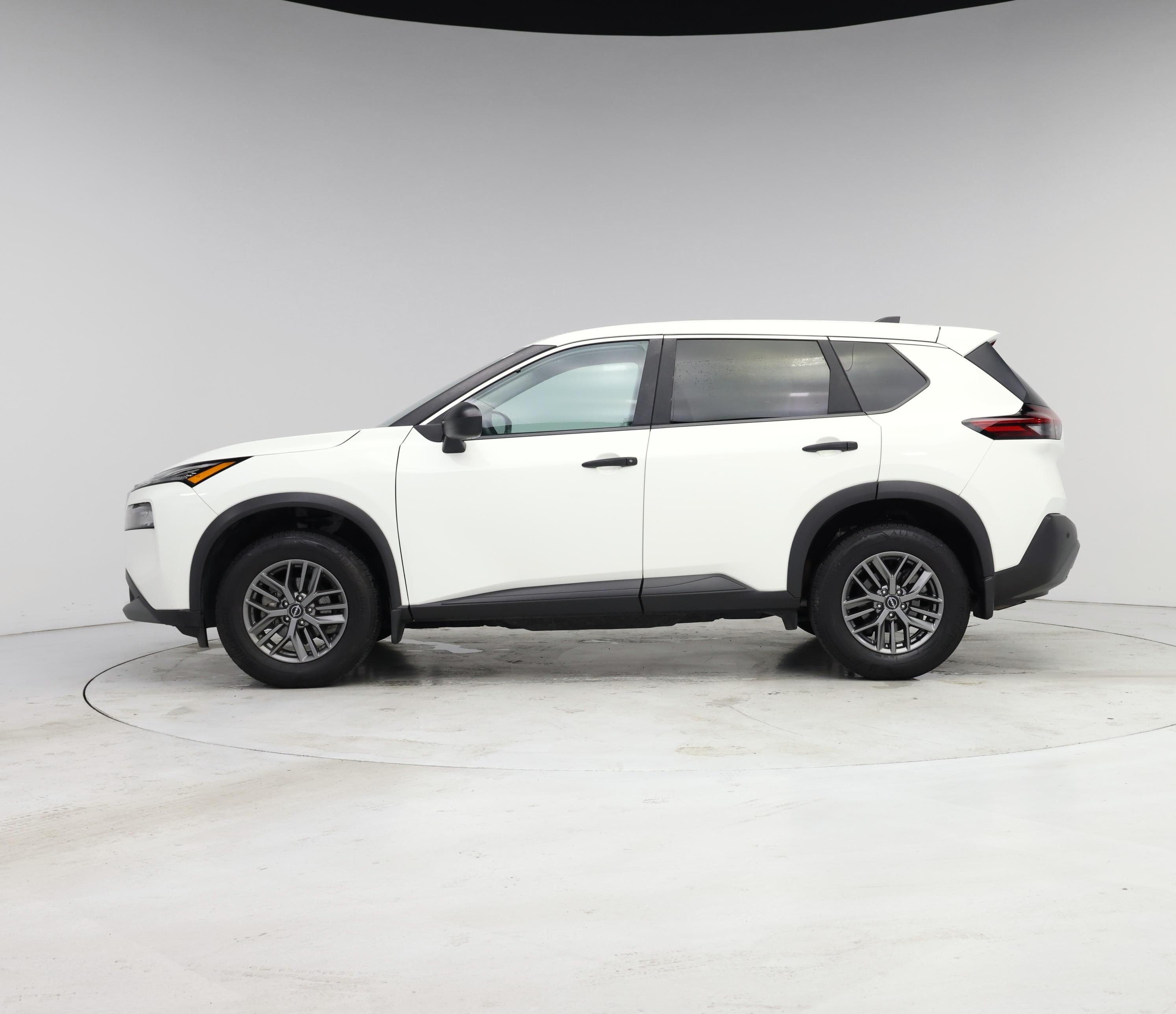Thumbnail: 2022 Nissan Rogue - 3