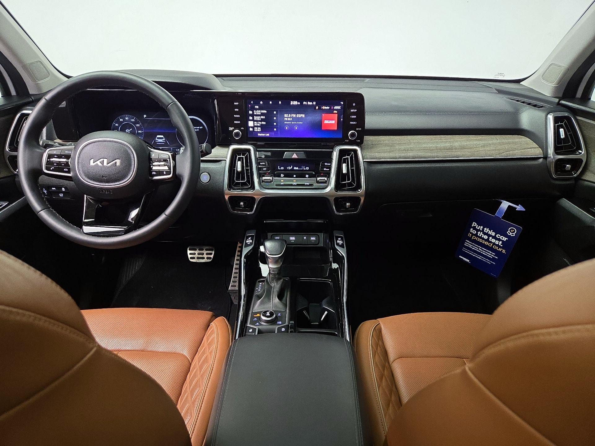 Thumbnail: 2023 Kia Sorento - 9