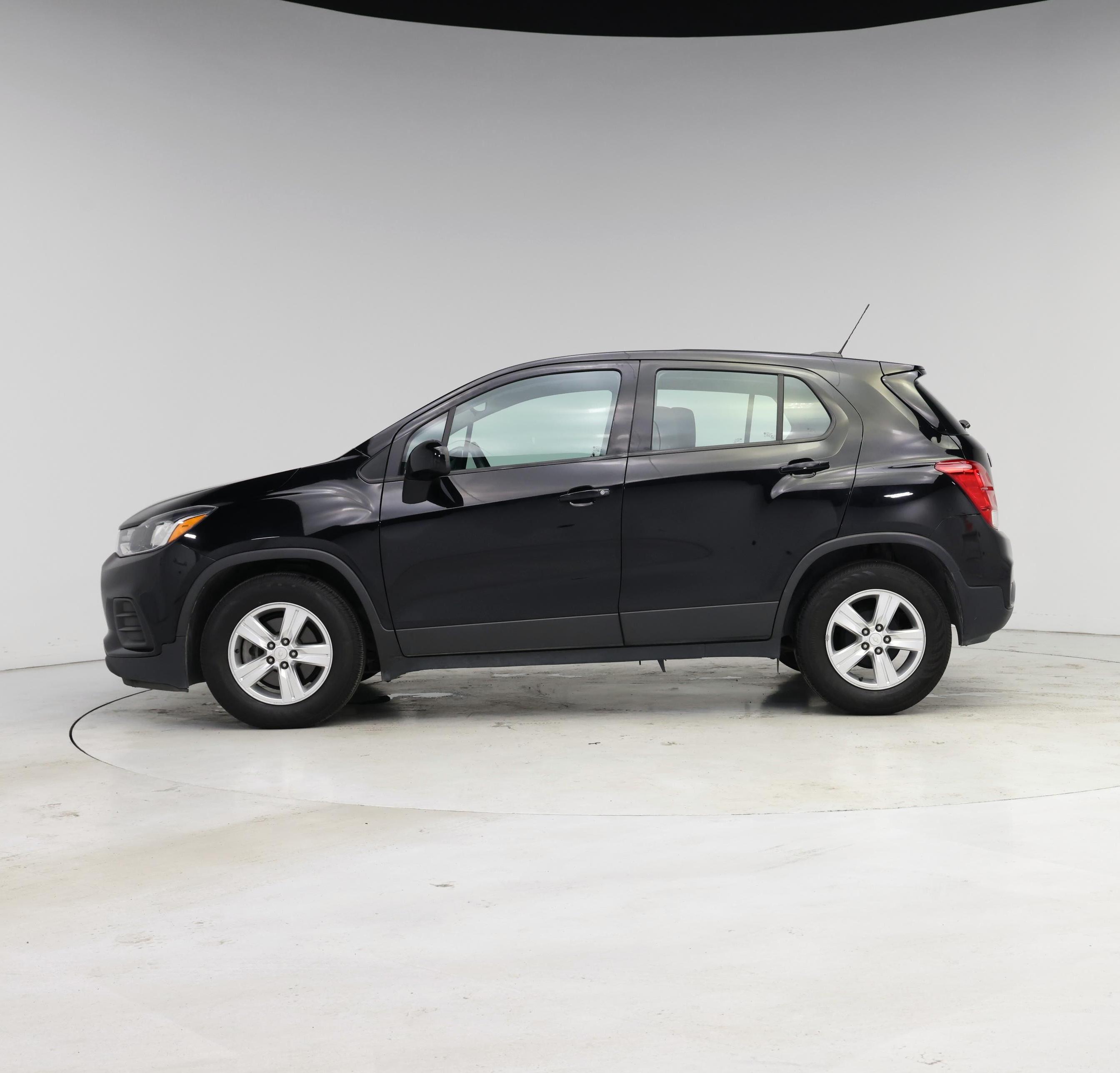 Thumbnail: 2019 Chevrolet Trax - 3