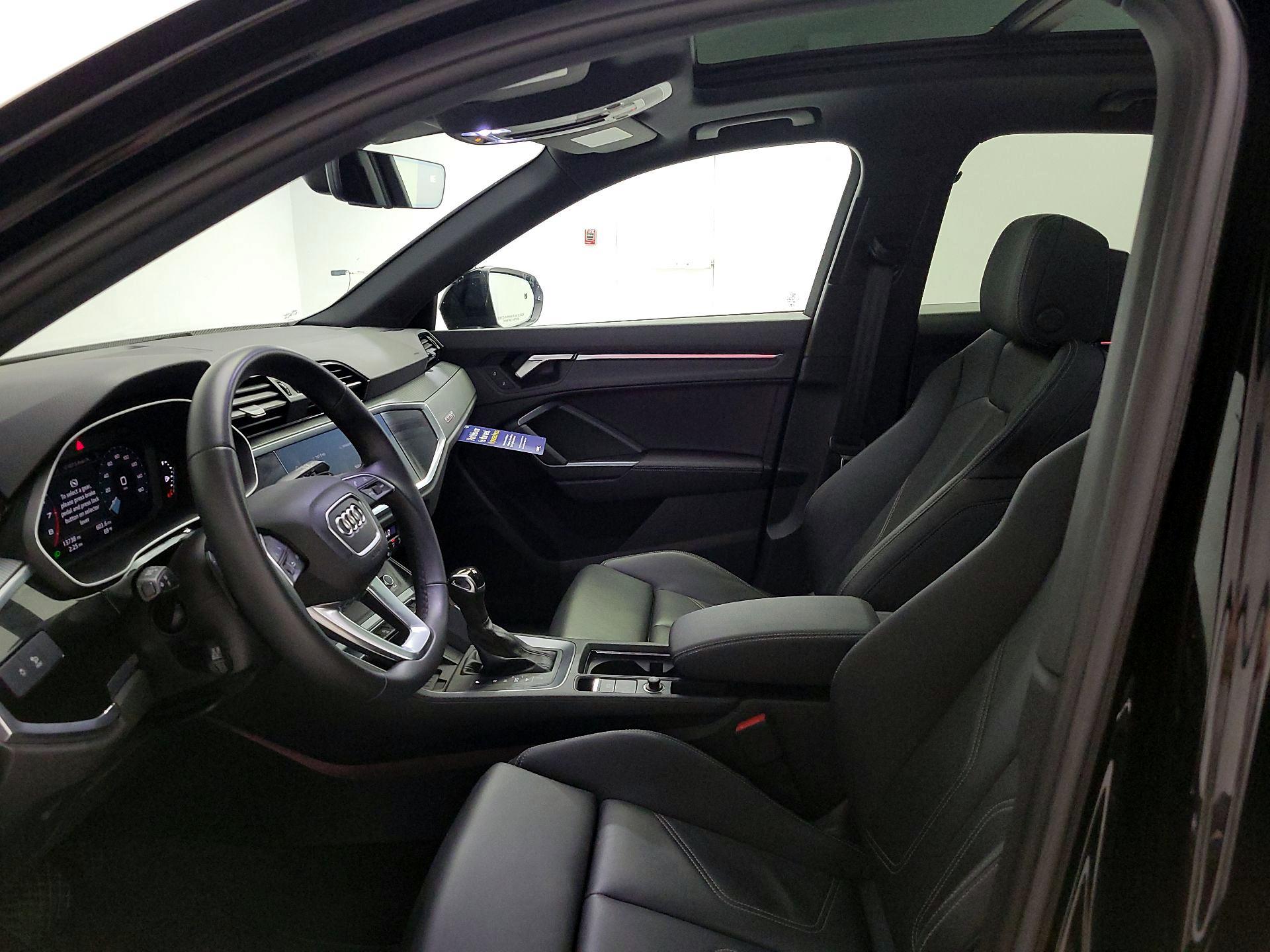 Thumbnail: 2024 Audi Q3 - 11