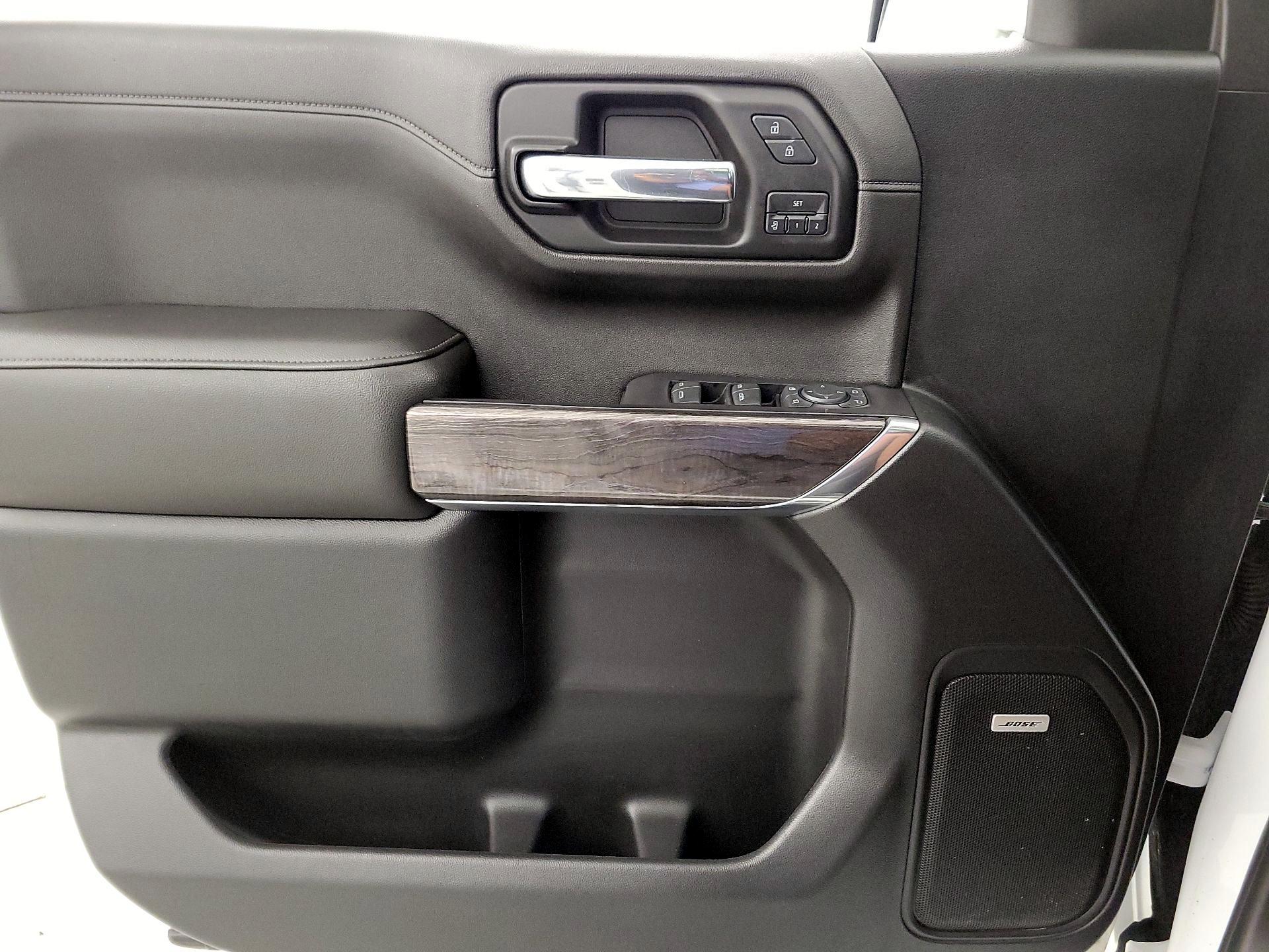 Thumbnail: 2019 Chevrolet Silverado 1500 - 12
