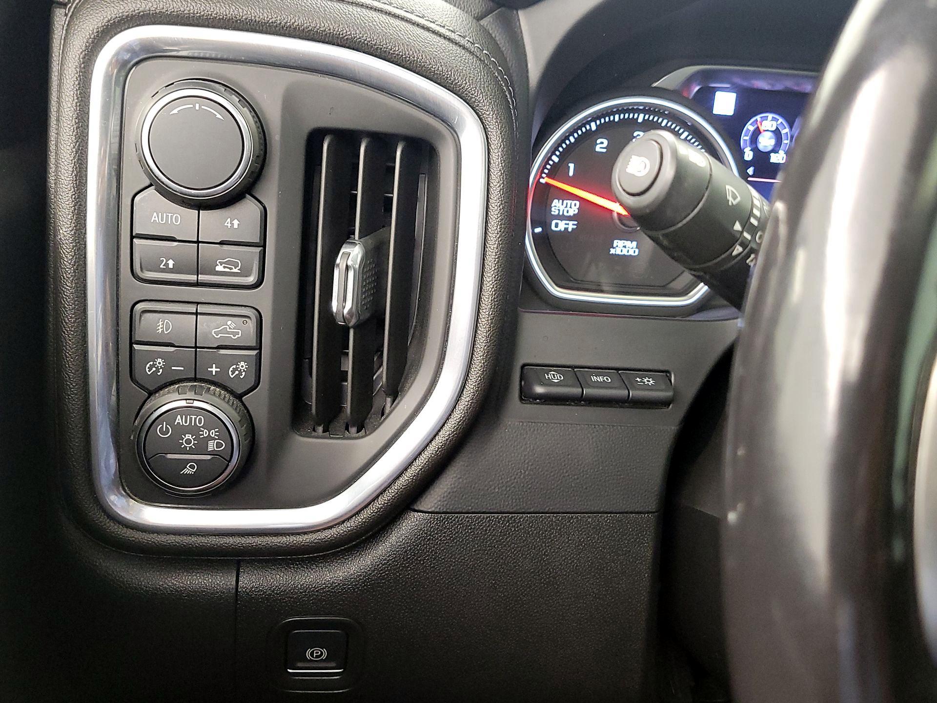 Thumbnail: 2019 Chevrolet Silverado 1500 - 13