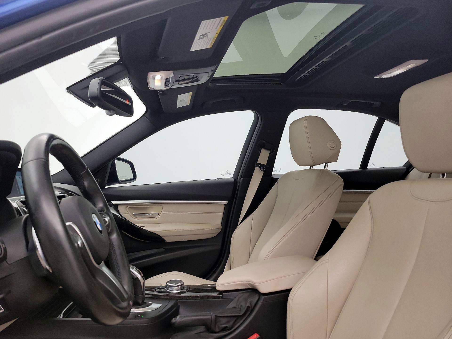 Thumbnail: 2016 BMW 3 Series - 20