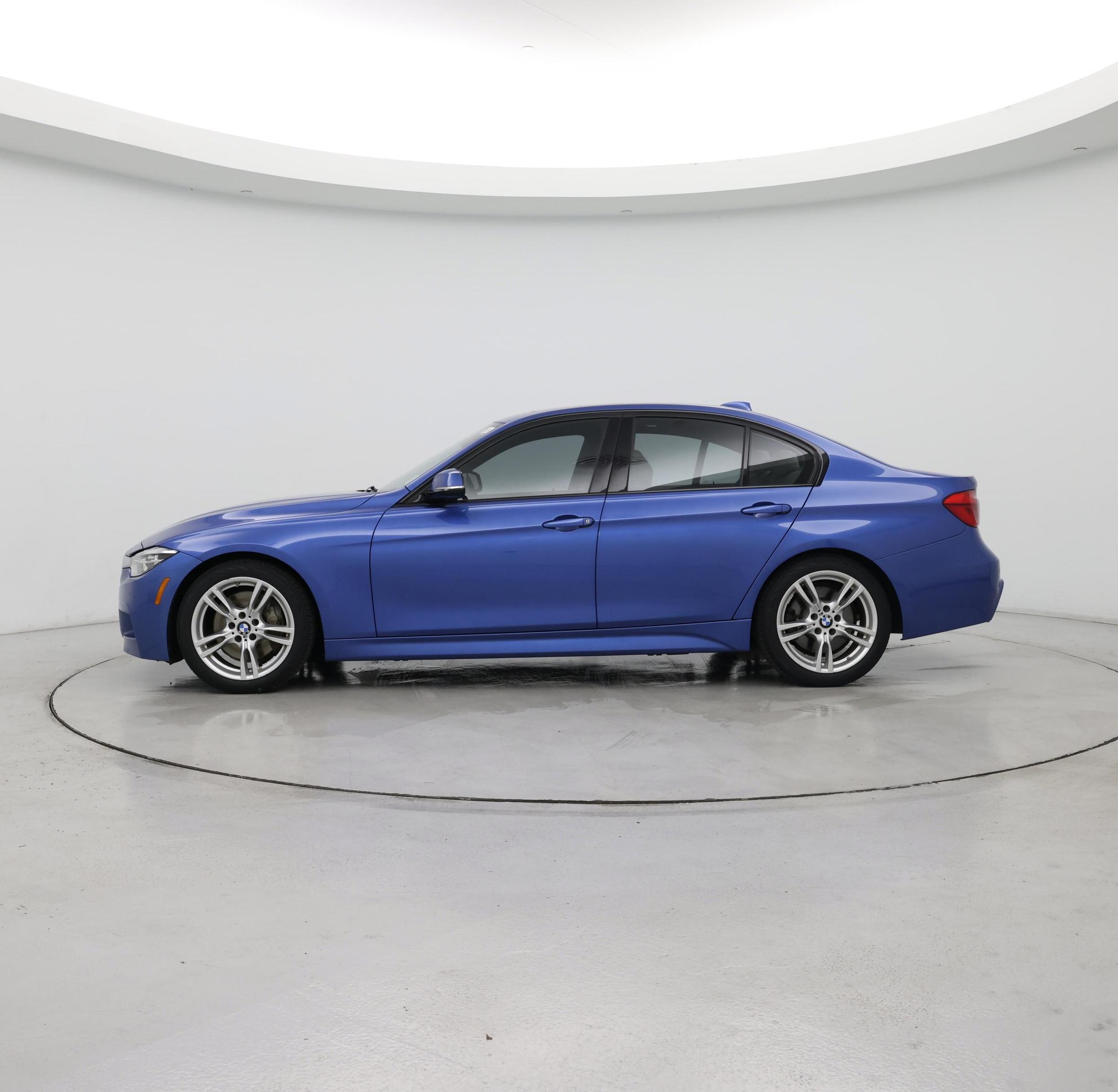 Thumbnail: 2016 BMW 3 Series - 3