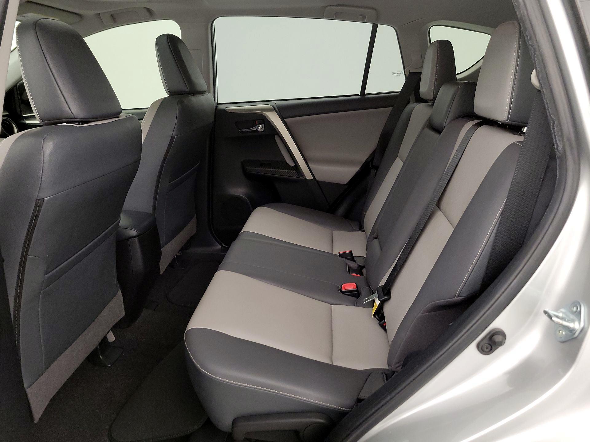Thumbnail: 2015 Toyota RAV4 - 20