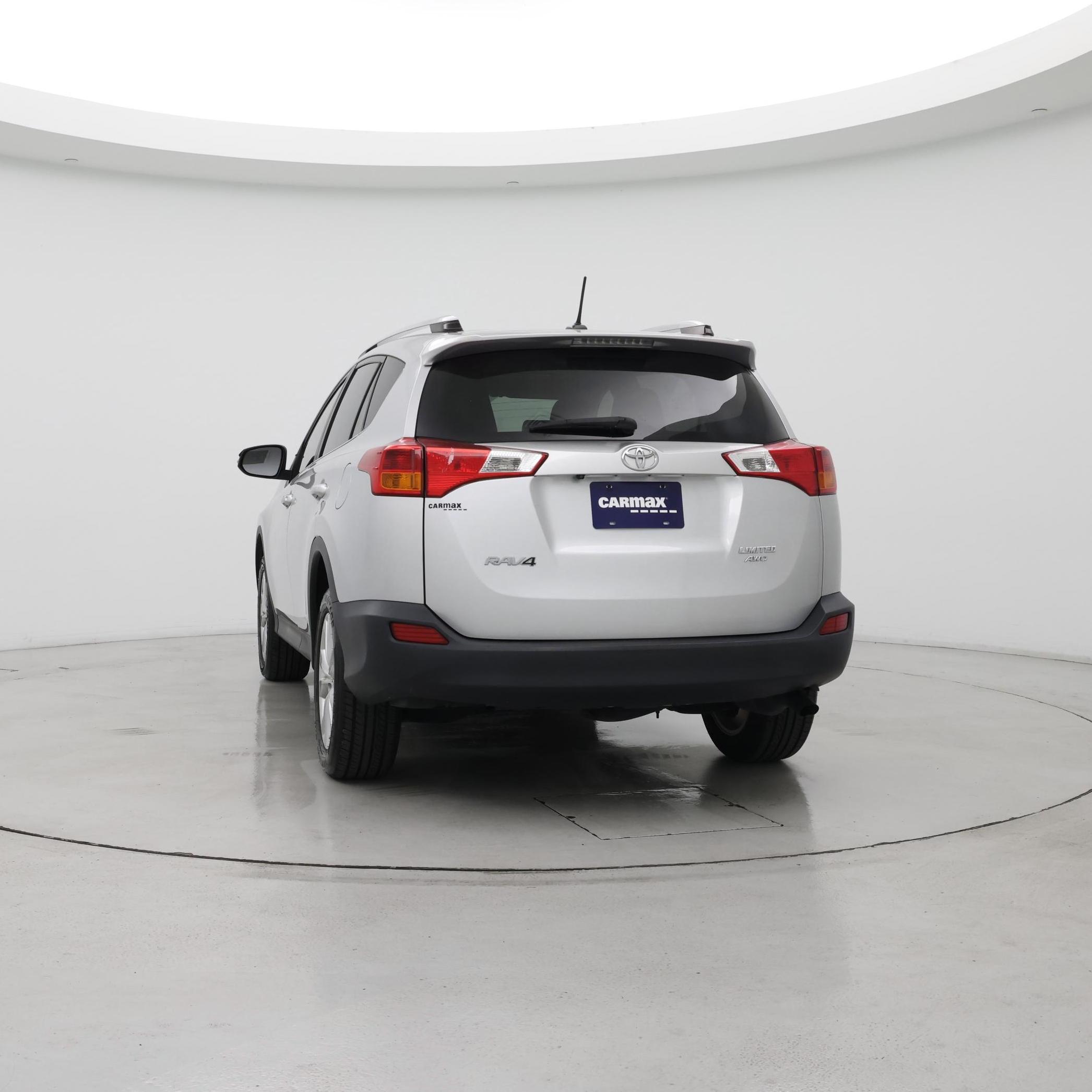 Thumbnail: 2015 Toyota RAV4 - 6