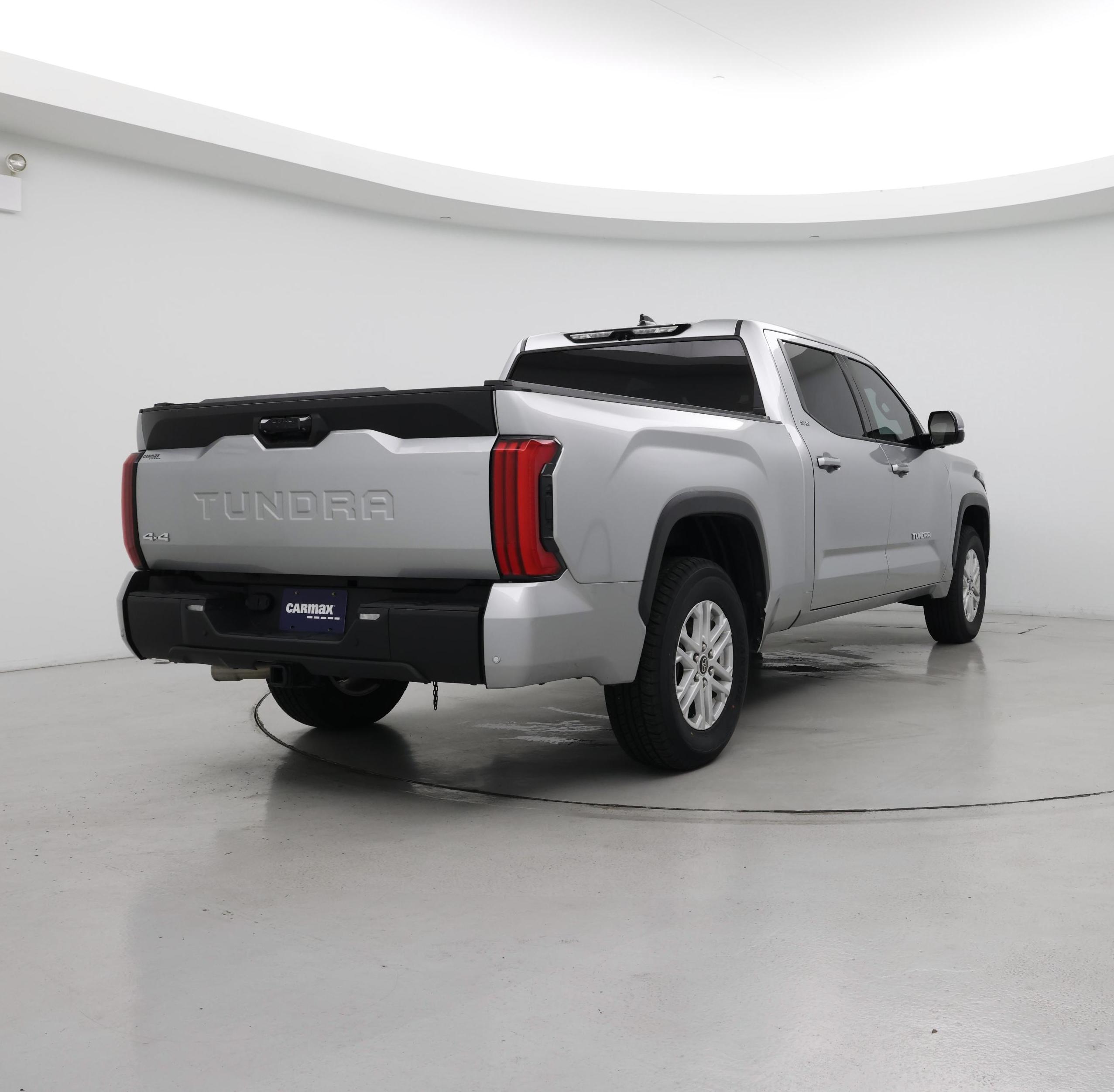 Thumbnail: 2022 Toyota Tundra - 8