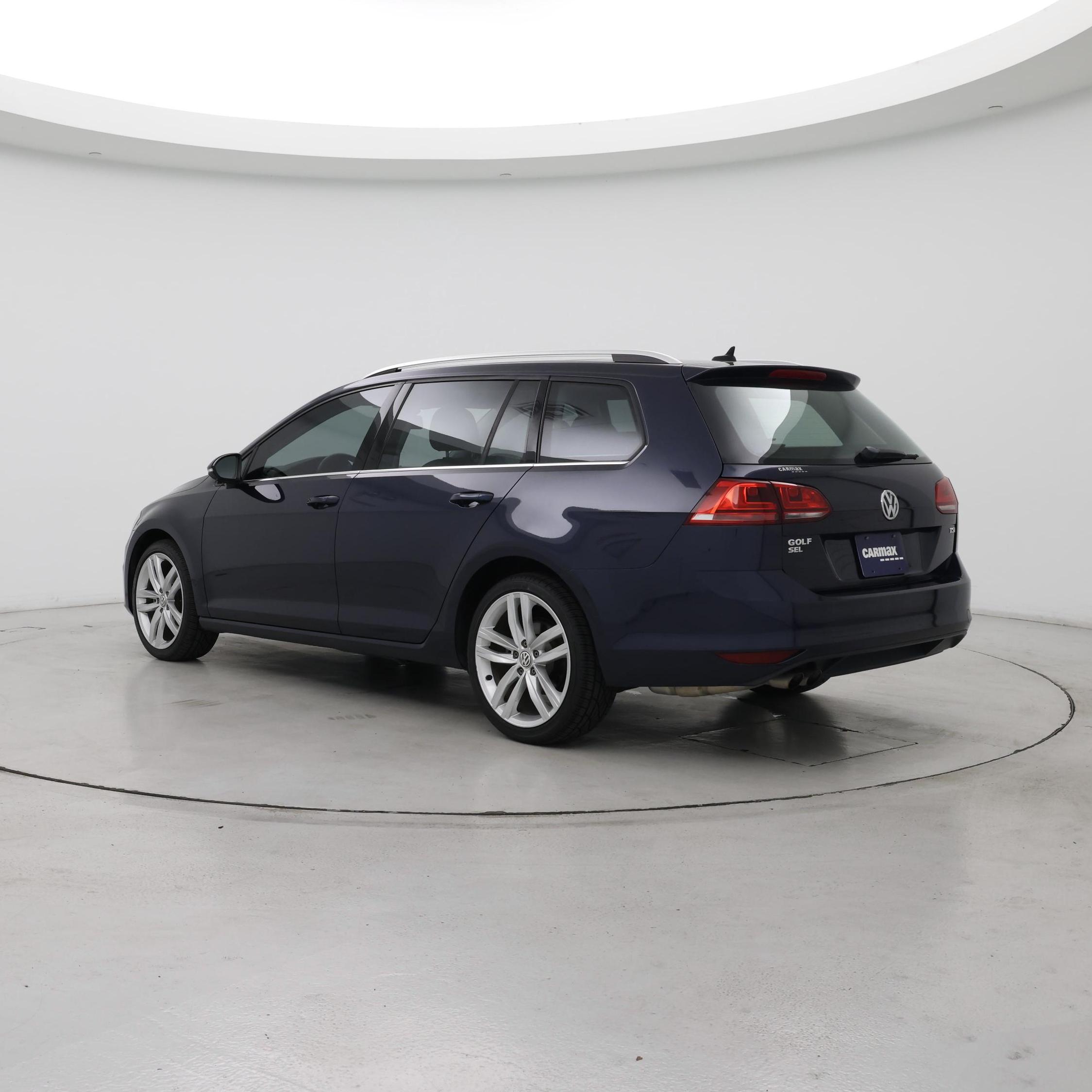 Thumbnail: 2017 Volkswagen Golf - 2