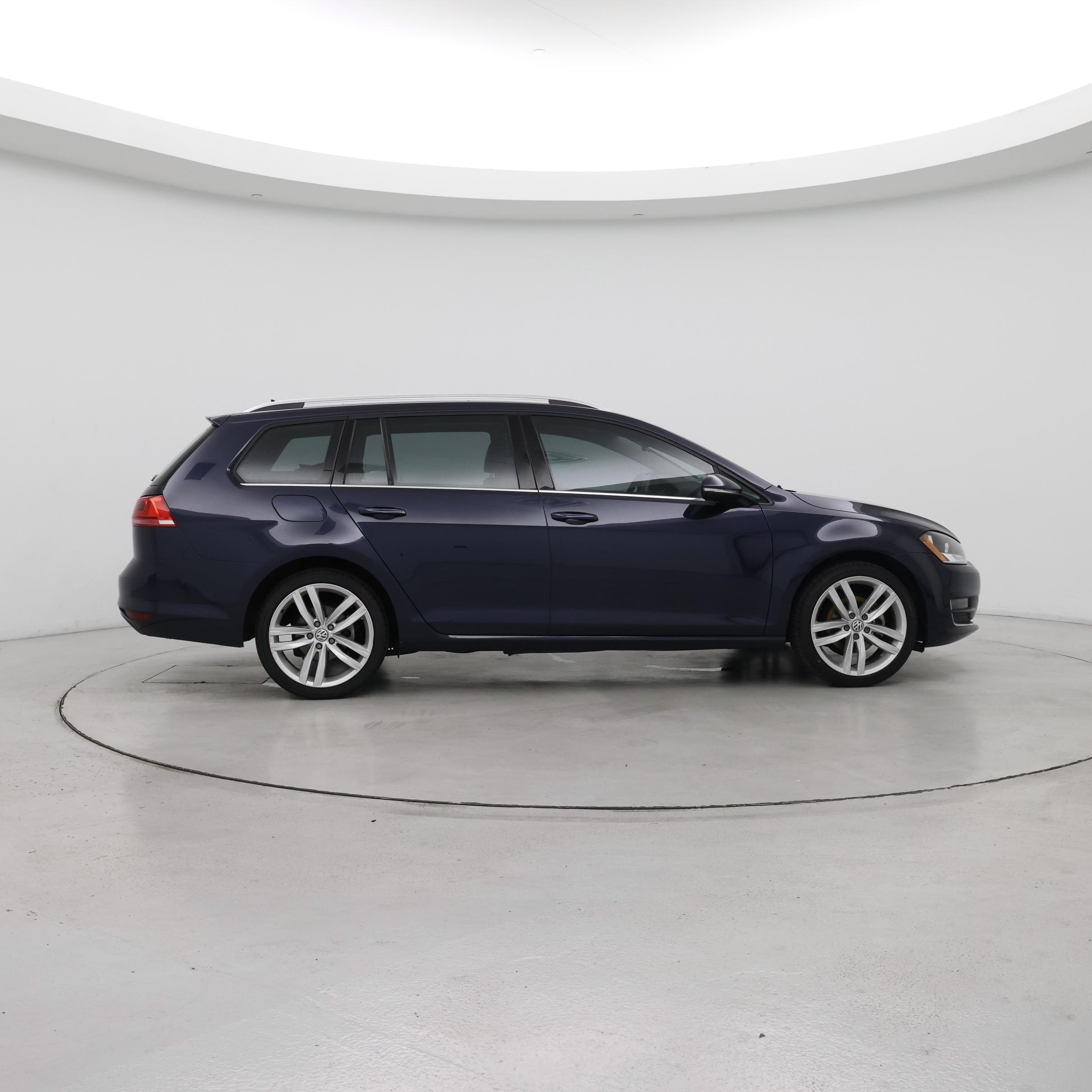 Thumbnail: 2017 Volkswagen Golf - 7