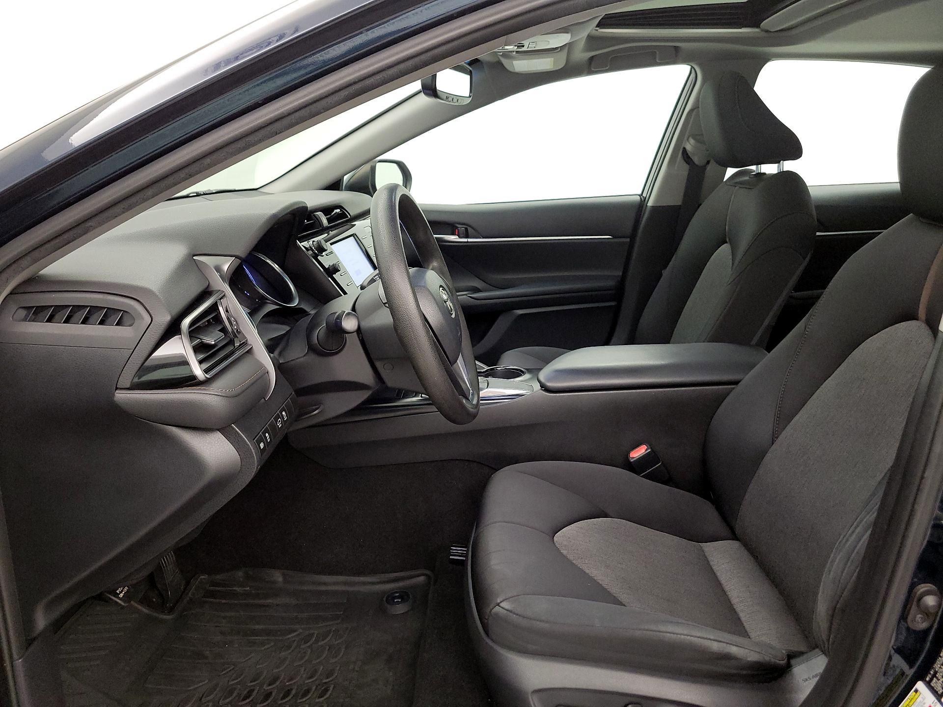 Thumbnail: 2019 Toyota Camry - 11