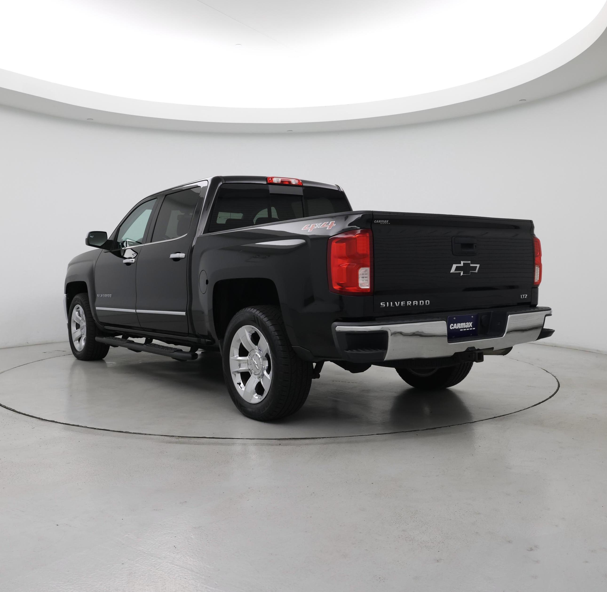 Thumbnail: 2017 Chevrolet Silverado 1500 - 2