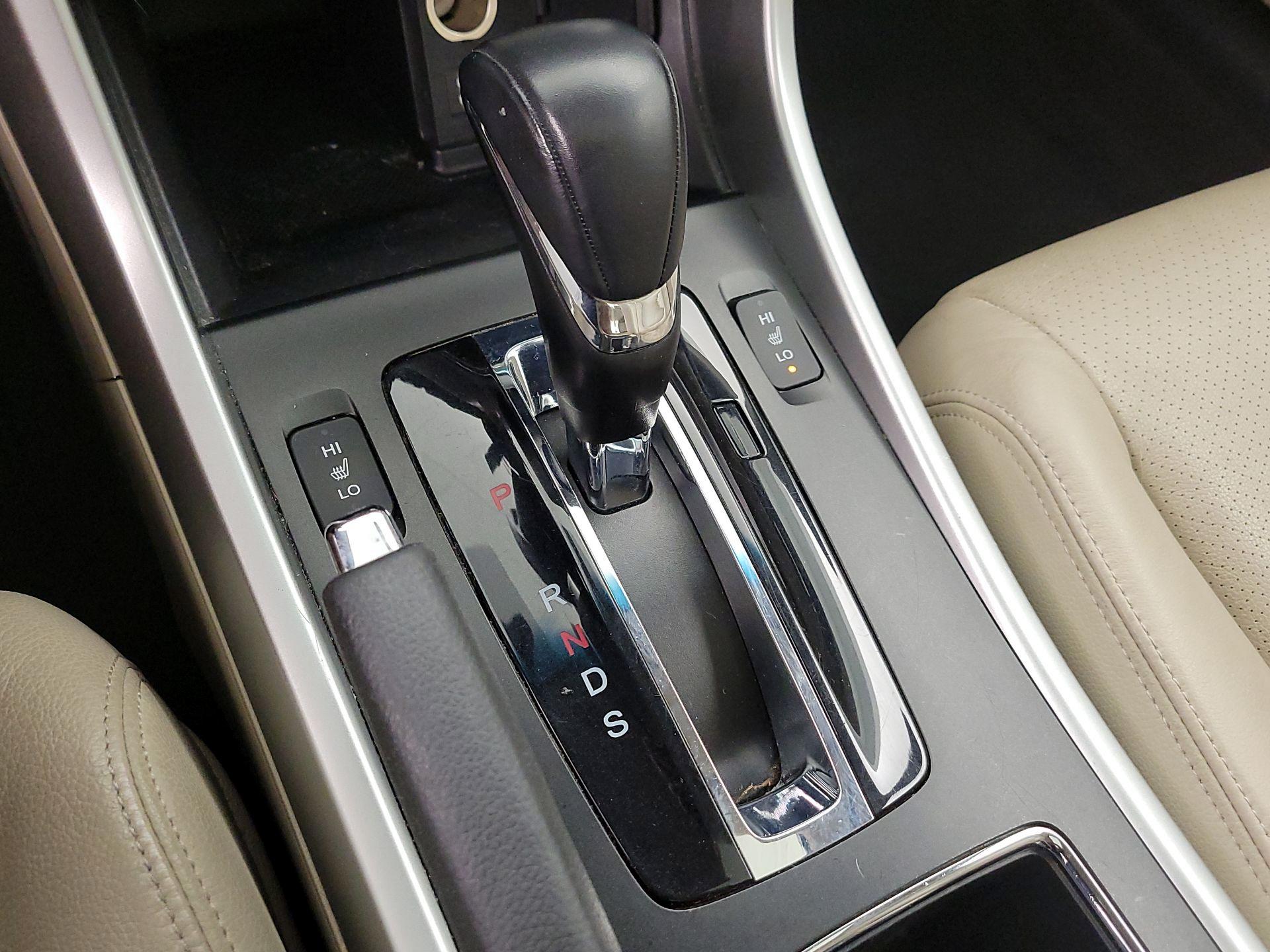 Thumbnail: 2013 Honda Accord - 17